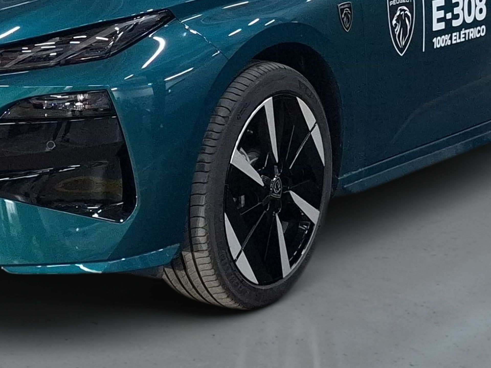 Peugeot 308 GT Elétrico 156cv - Bateria 54 kW — photo 3