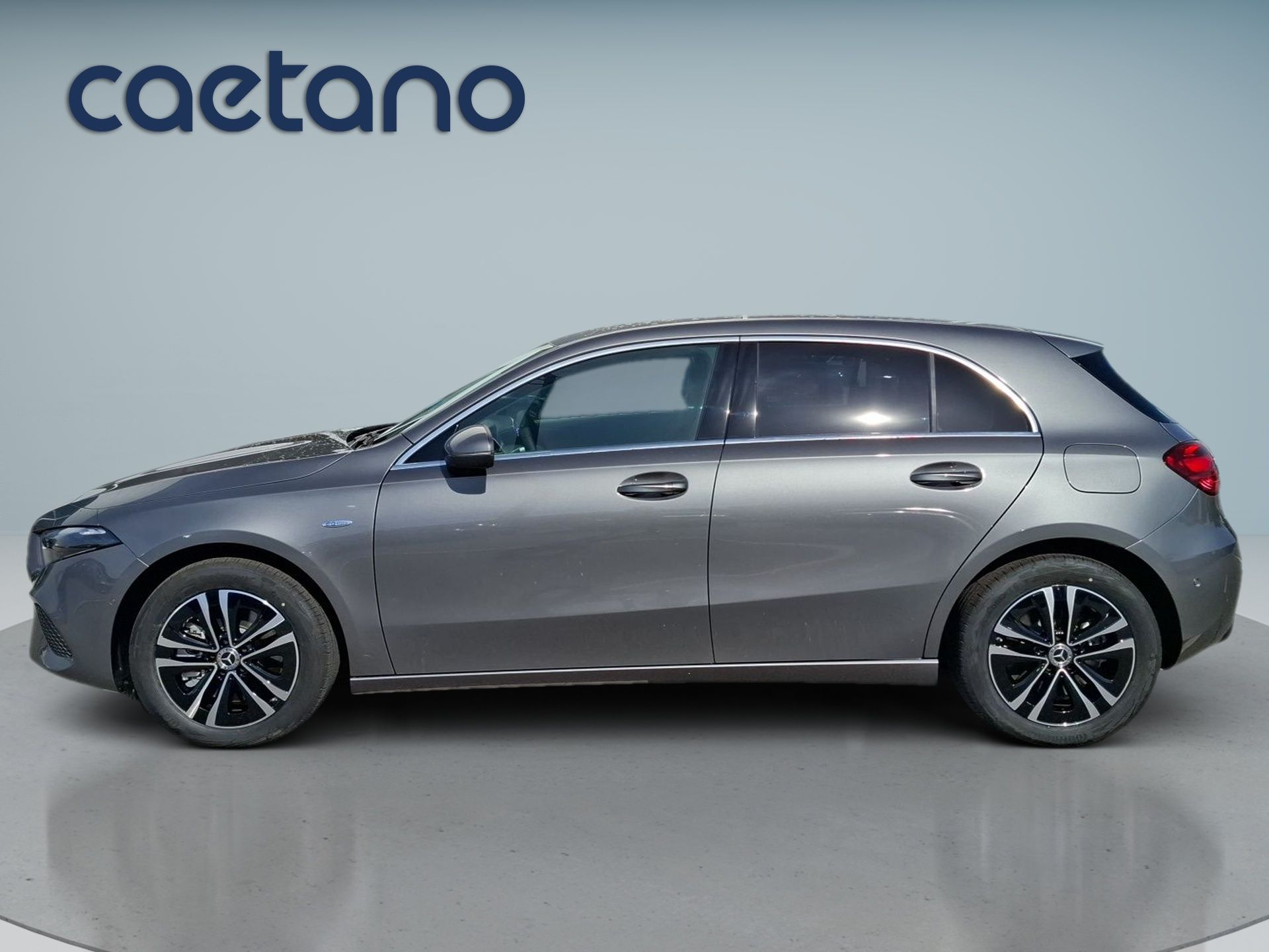 Mercedes-Benz Classe A 250 e com tecnologia EQ Auto — photo 4