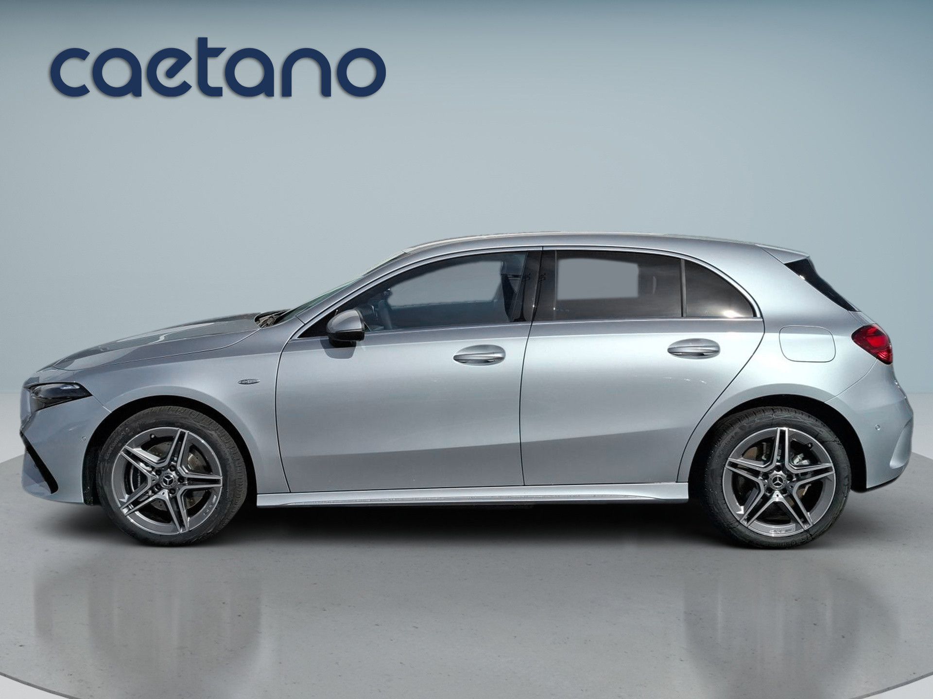 Mercedes-Benz Classe A 250 e com tecnologia EQ Auto — photo 5