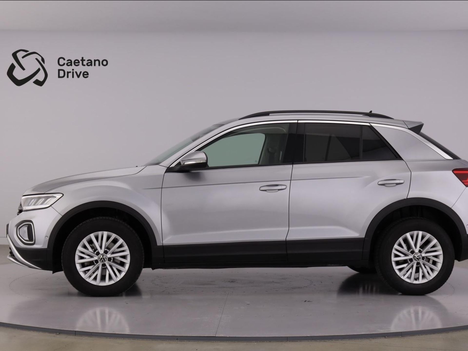 Volkswagen T-Roc 1.0 TSI 115LIFE — photo 3
