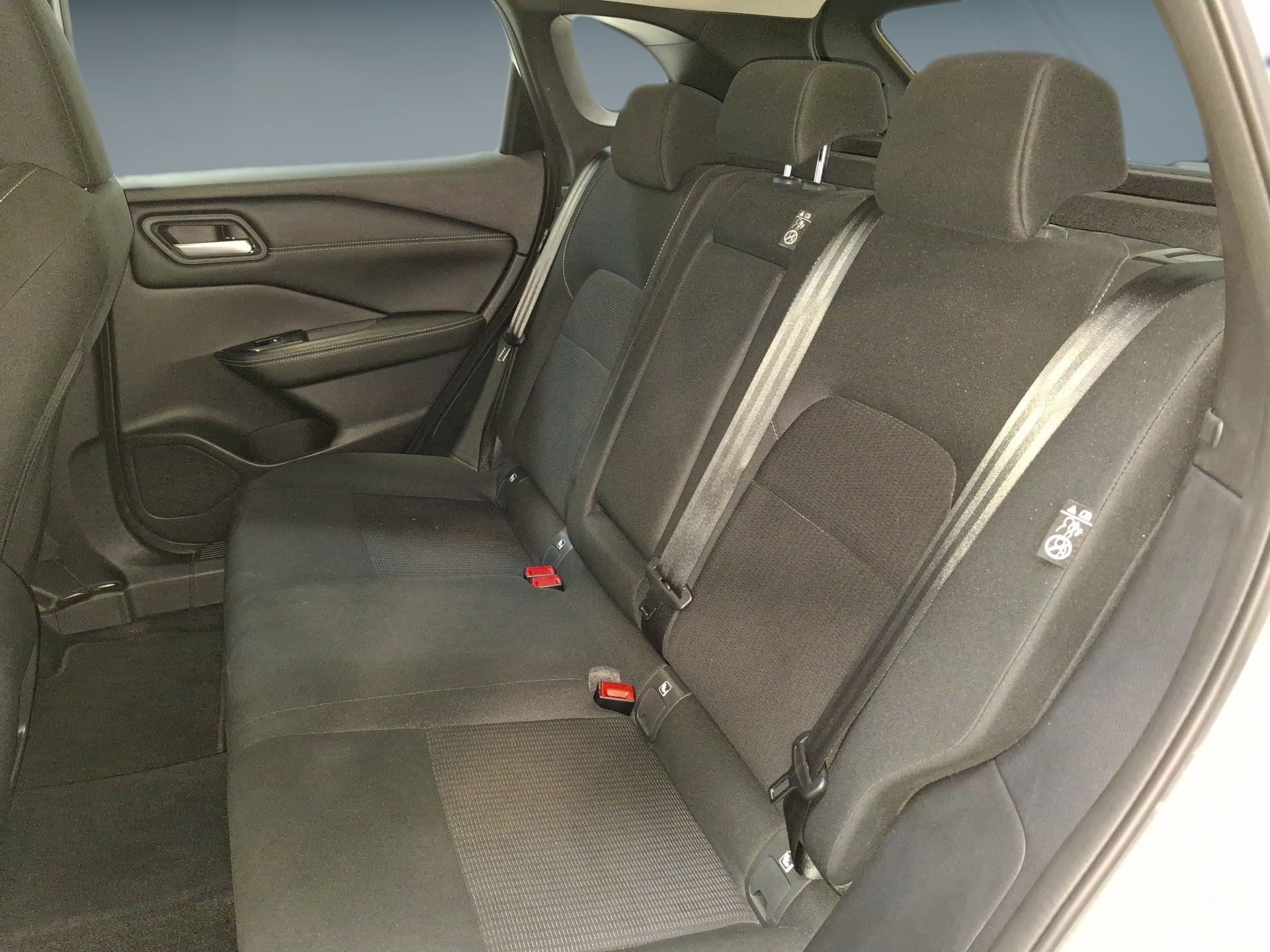 Nissan Qashqai 1.3 140CV mHEV MT 4x2 Acenta — photo 3