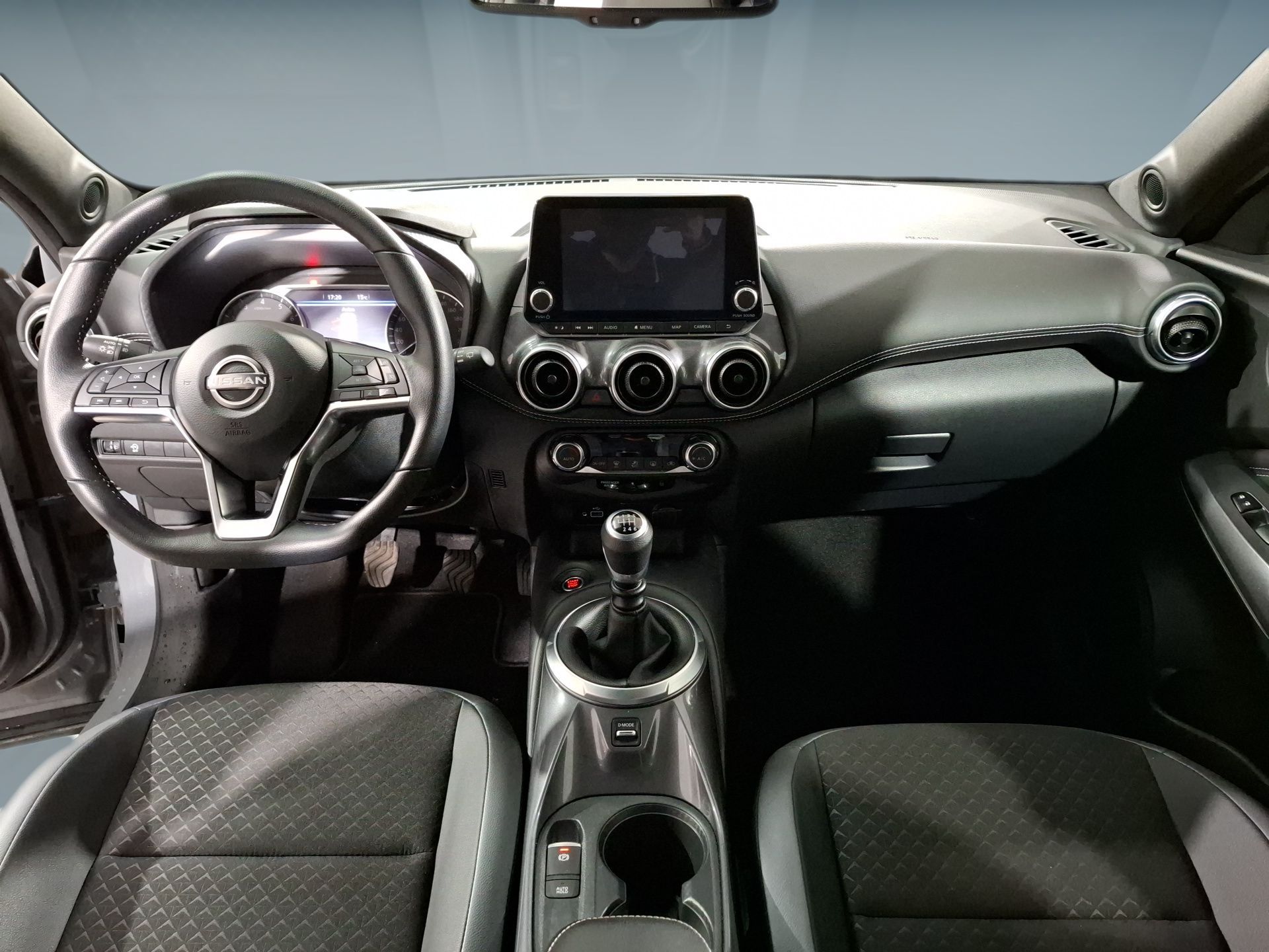 Nissan JUKE 1.0 DIG-T 114cv N-Connecta — photo 3