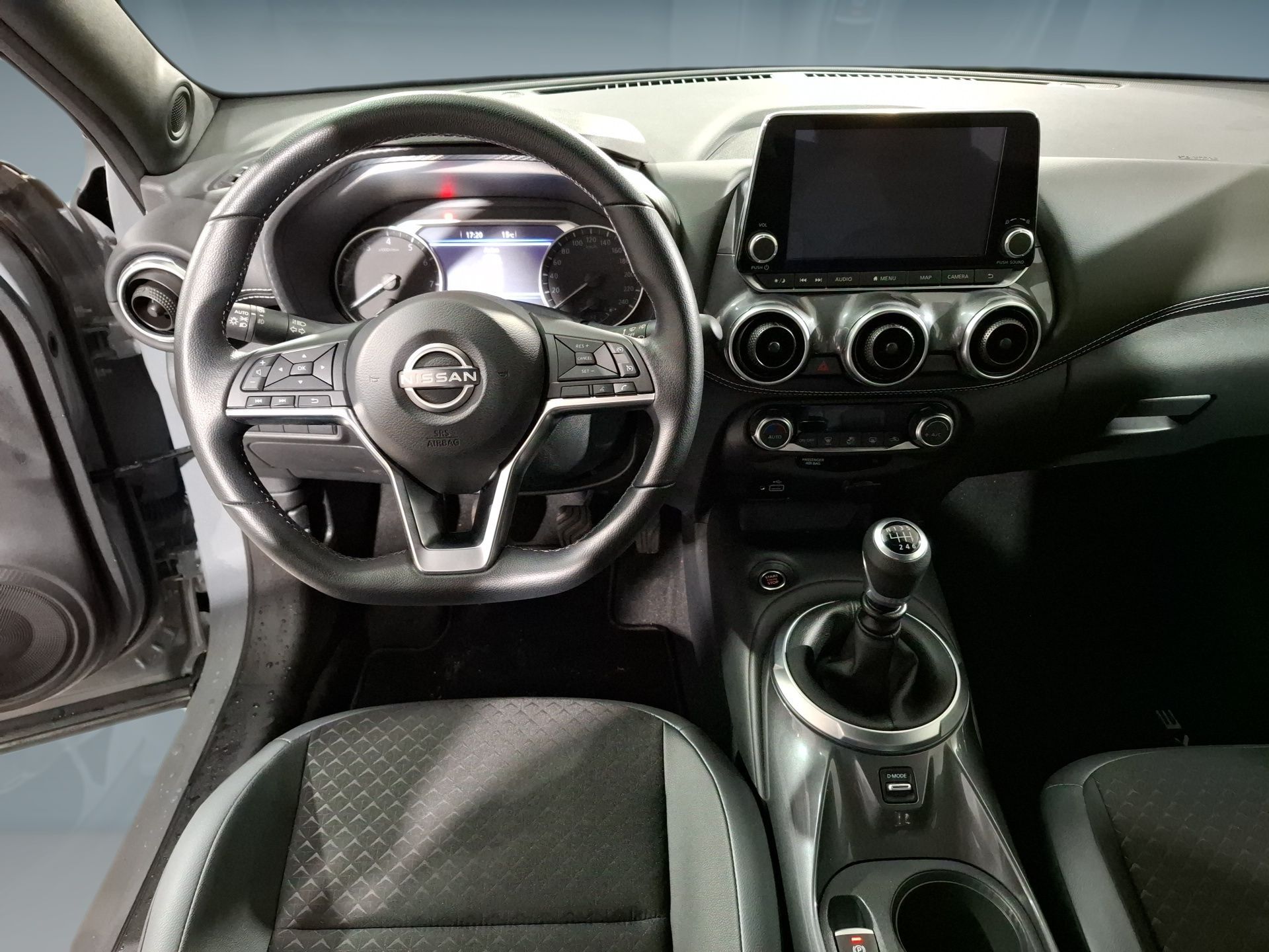 Nissan JUKE 1.0 DIG-T 114cv N-Connecta — photo 4