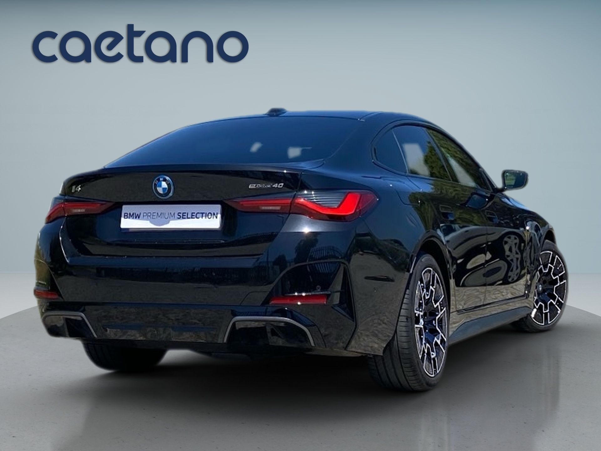 BMW i4 eDrive40 — photo 2