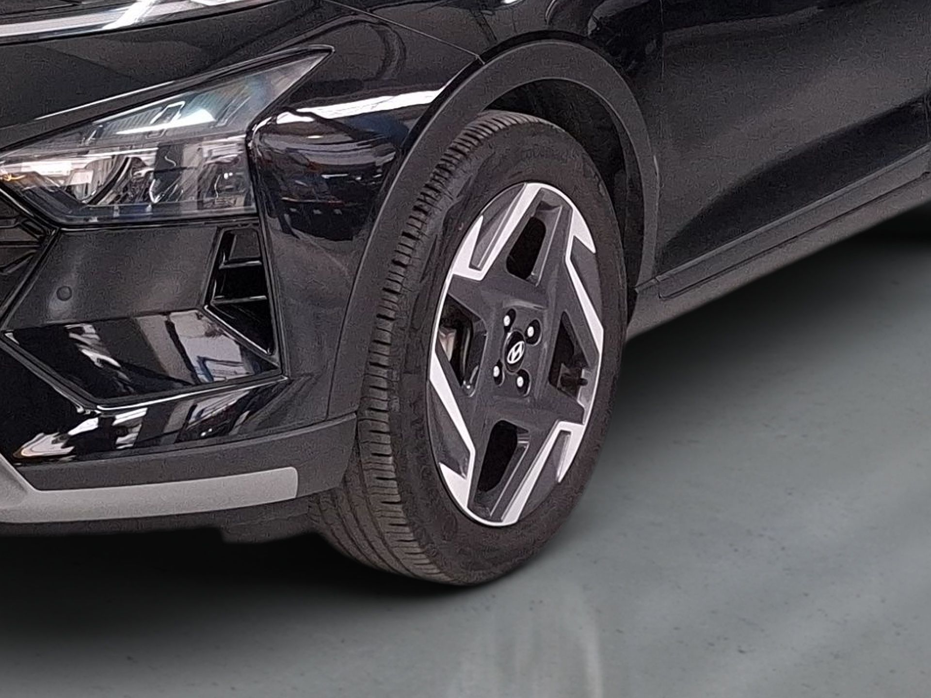 Hyundai Bayon 1.0 T-GDi DCT Premium MY25 — photo 4