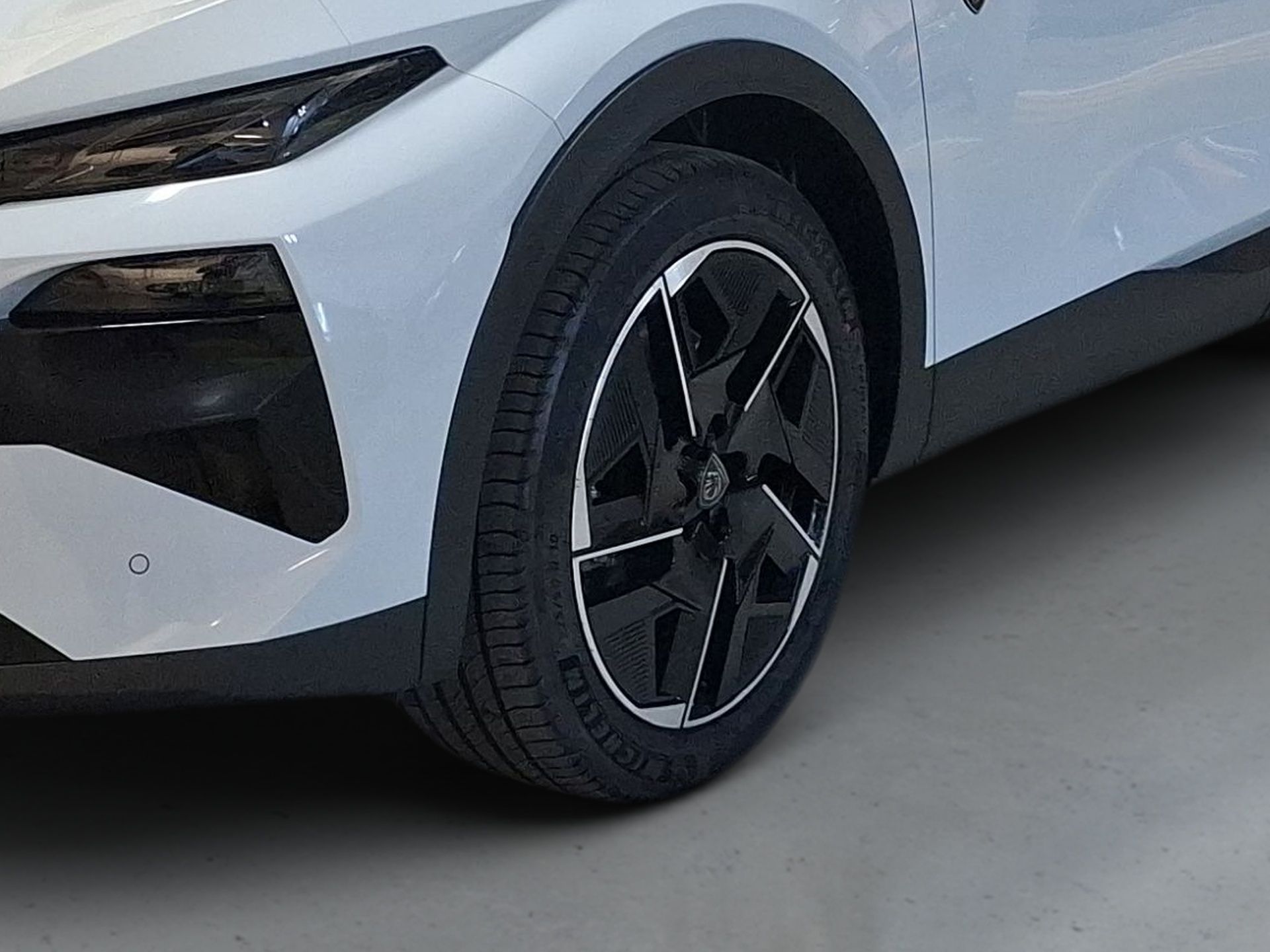 Peugeot 408 Elétrico 210 cv - Bateria 58 kWh Allure — photo 5