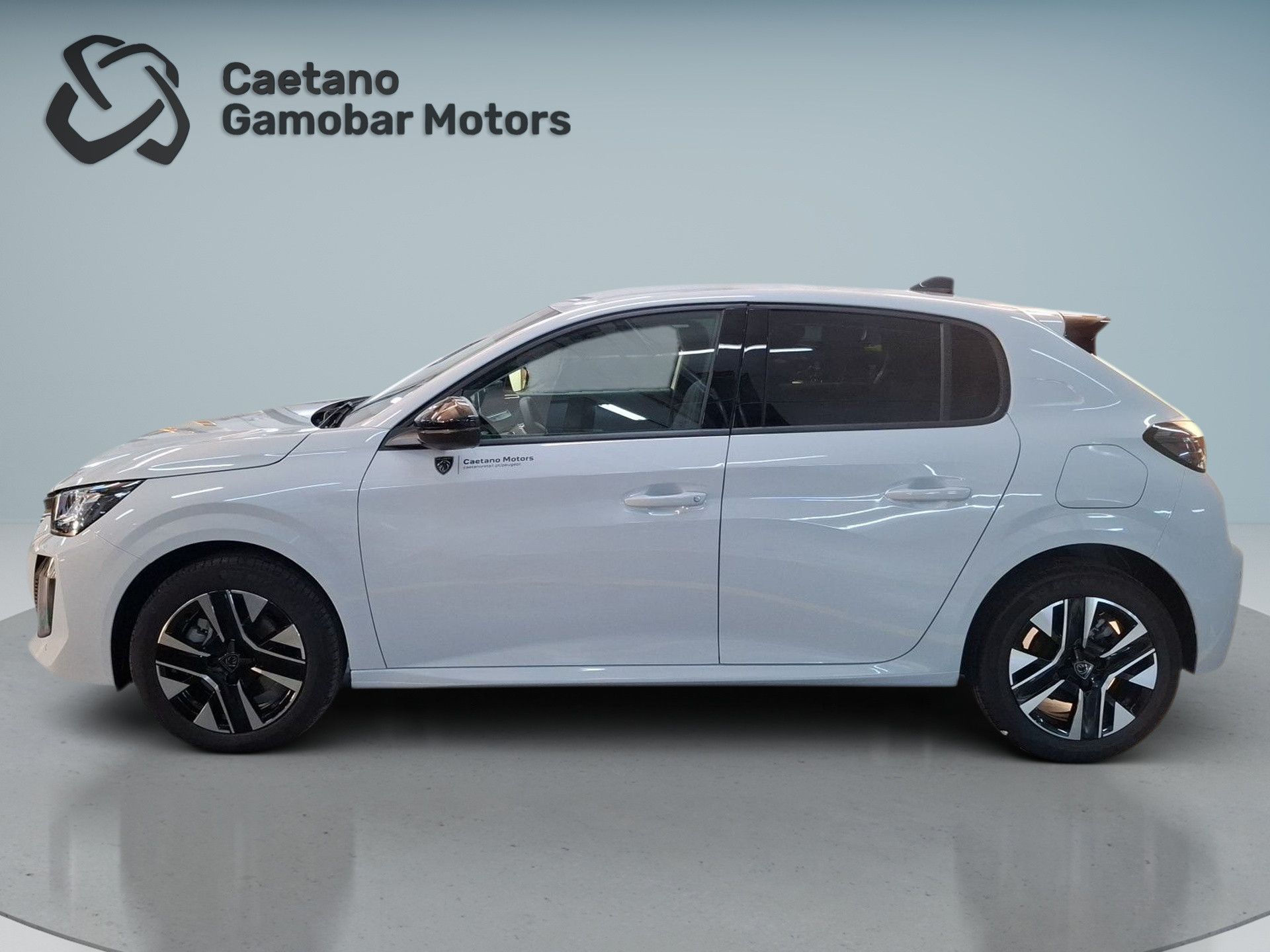 Peugeot 208 Hybrid 100 e-DCS6 Allure — photo 3