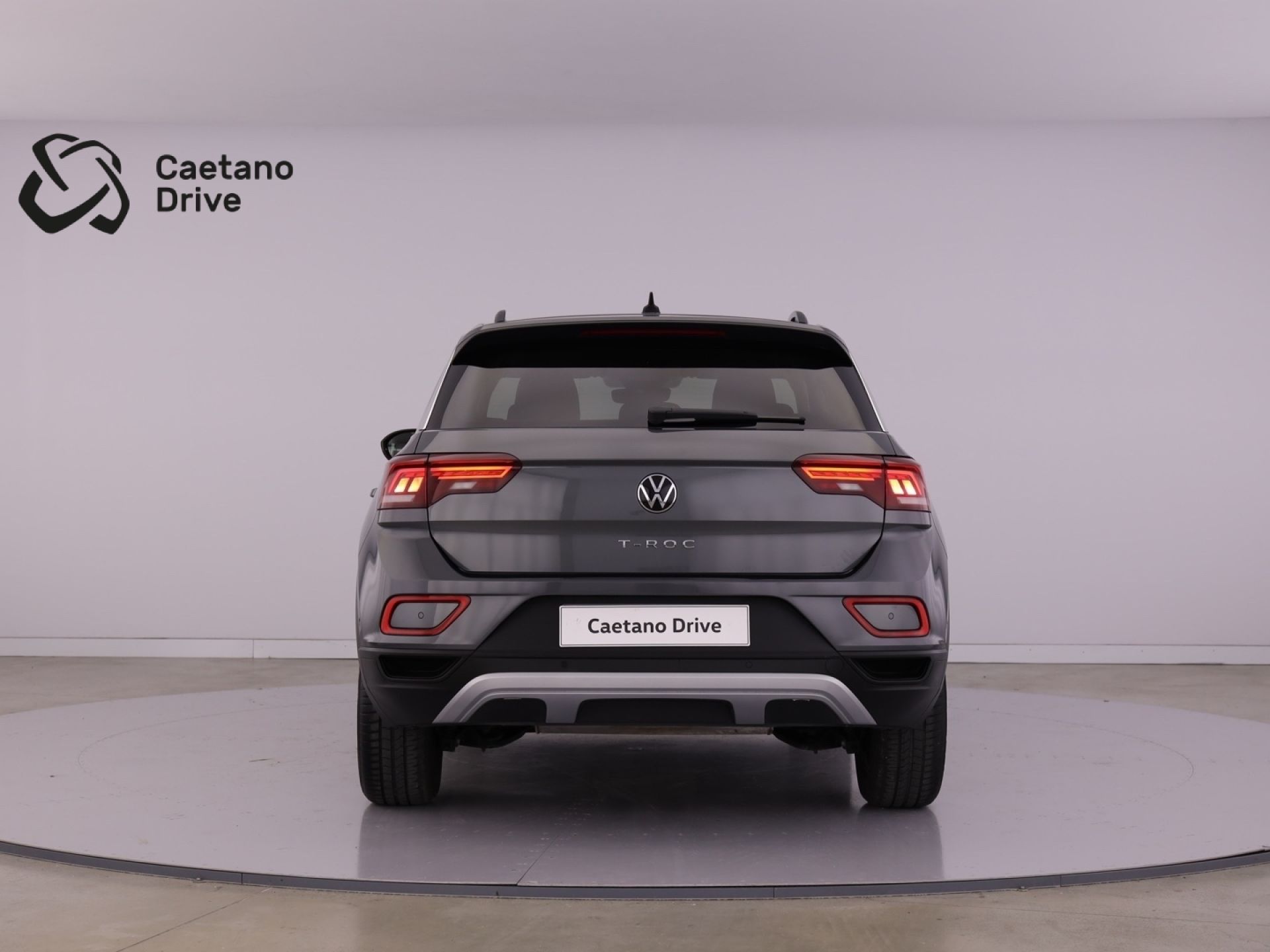 Volkswagen T-Roc 1.0 TSI 110cv LIFE — photo 2