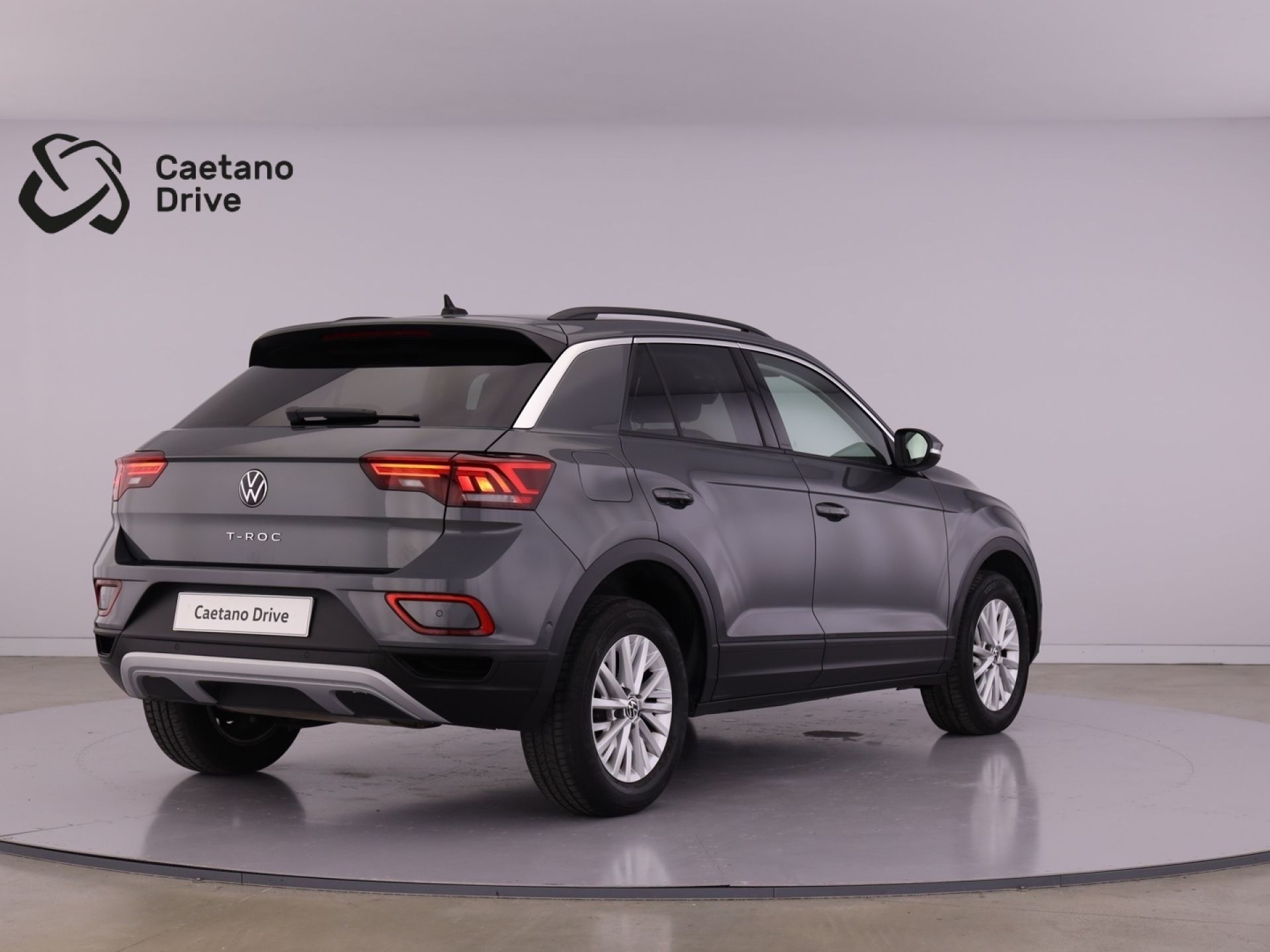 Volkswagen T-Roc 1.0 TSI 110cv LIFE — photo 3