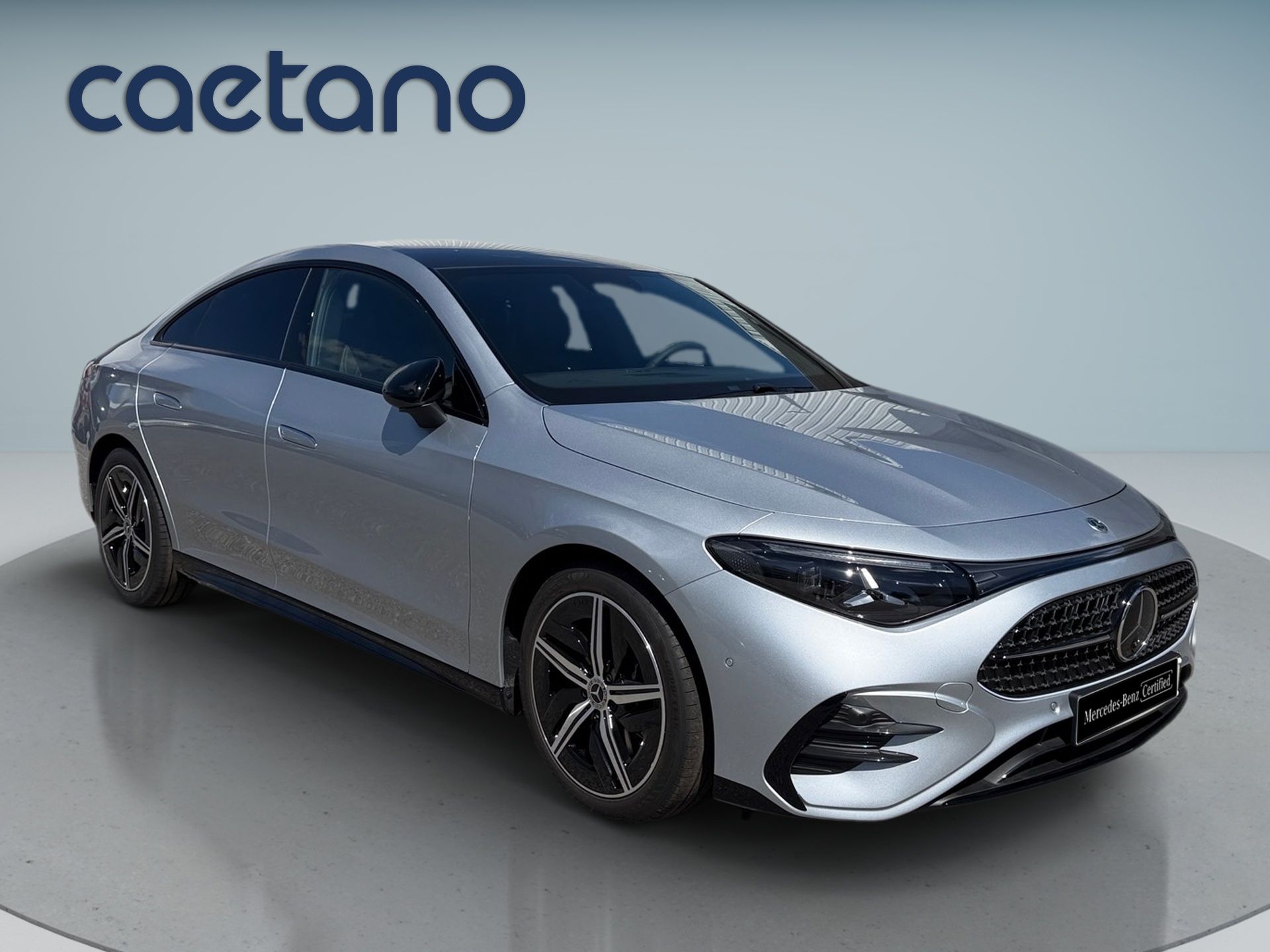 Mercedes-Benz CLA 220 — photo 4