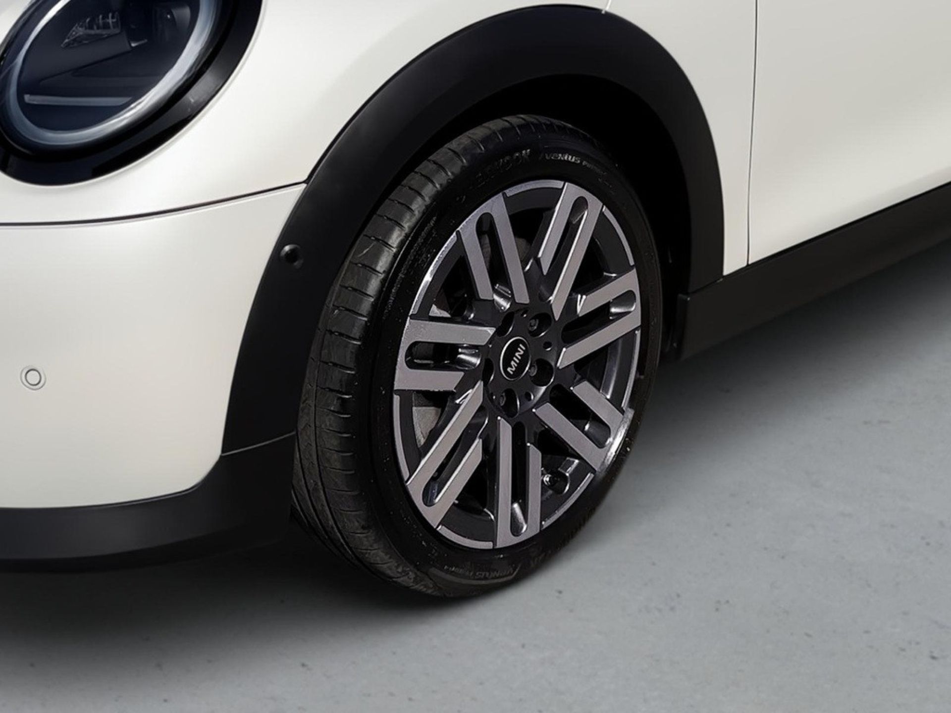 MINI Cooper 1.5 C — photo 5