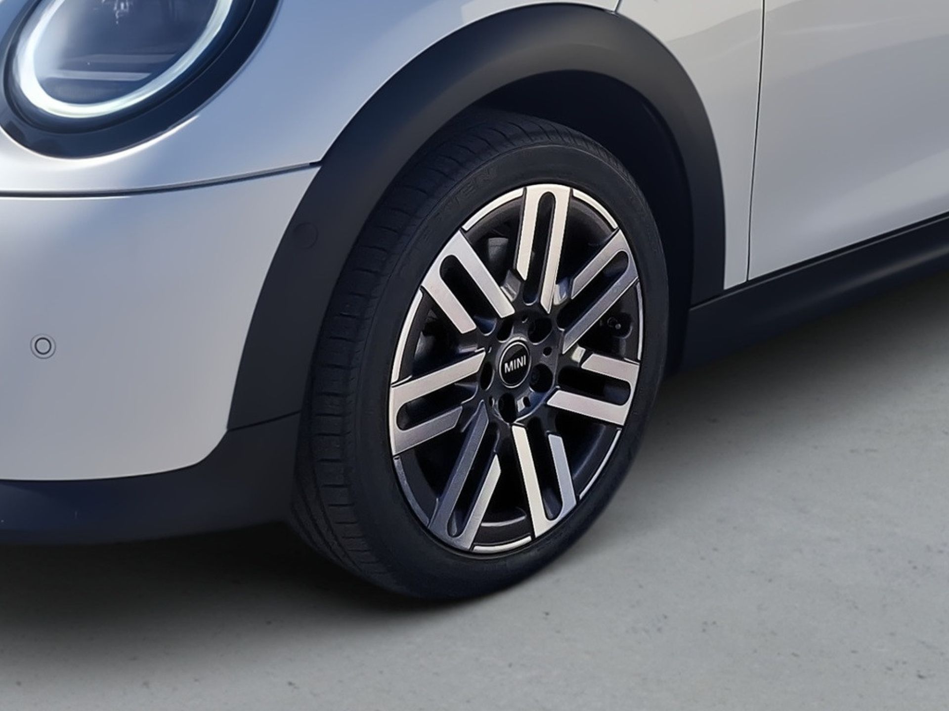 MINI Cooper 1.5 C — photo 2
