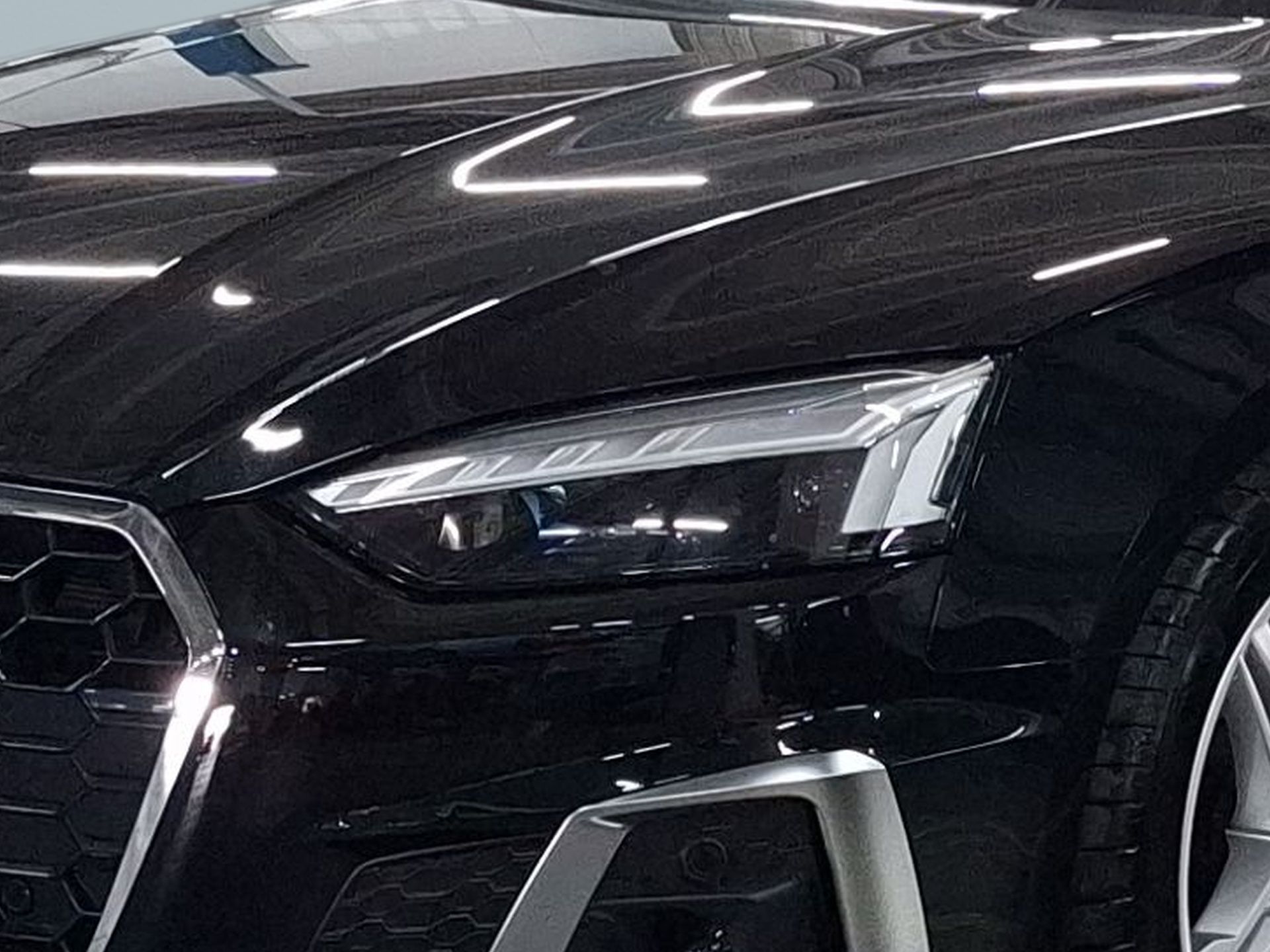 Audi A5 40 TDI S tronic S line — photo 3