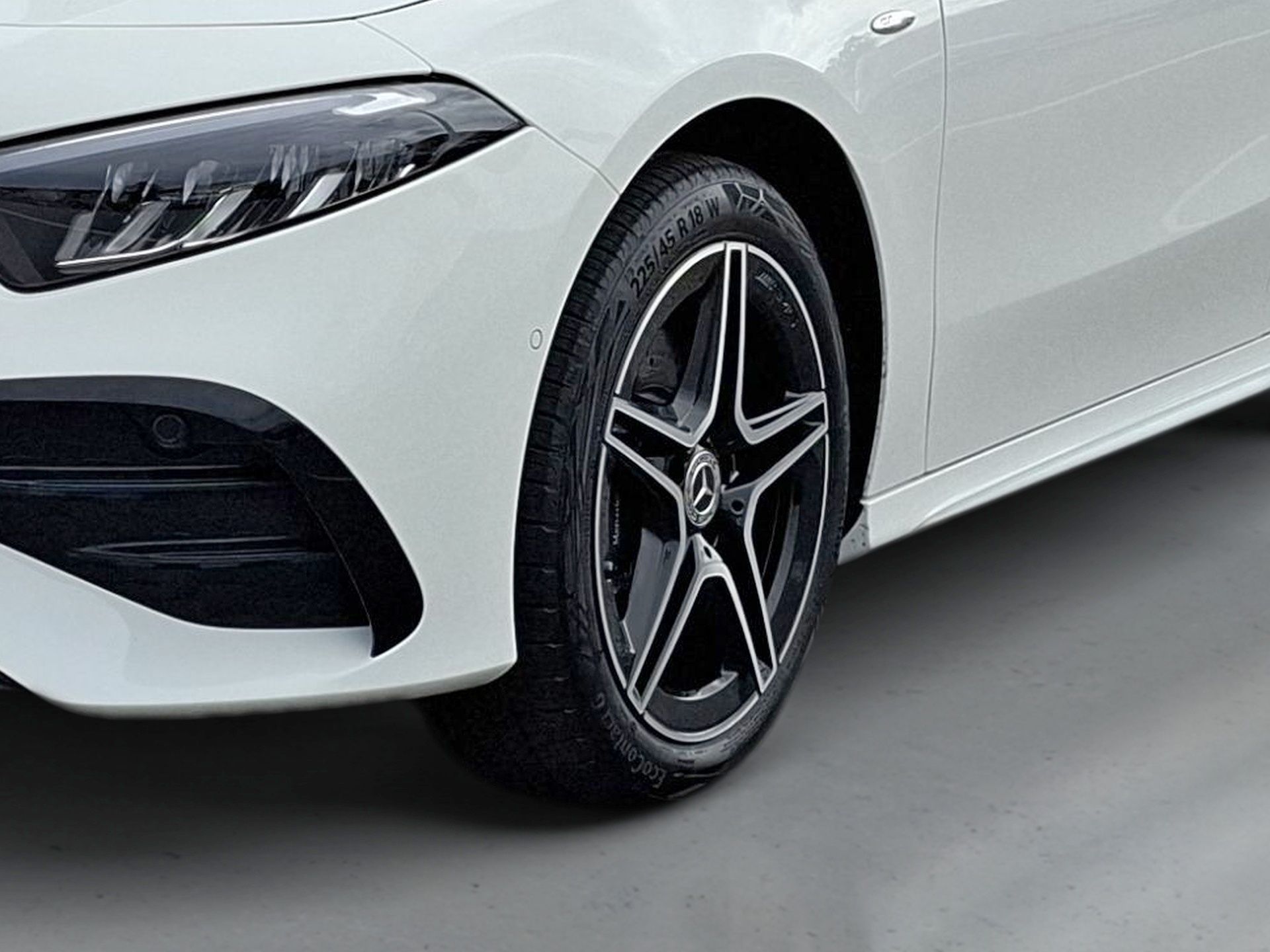 Mercedes-Benz Classe A 250 e com tecnologia EQ Auto — photo 3