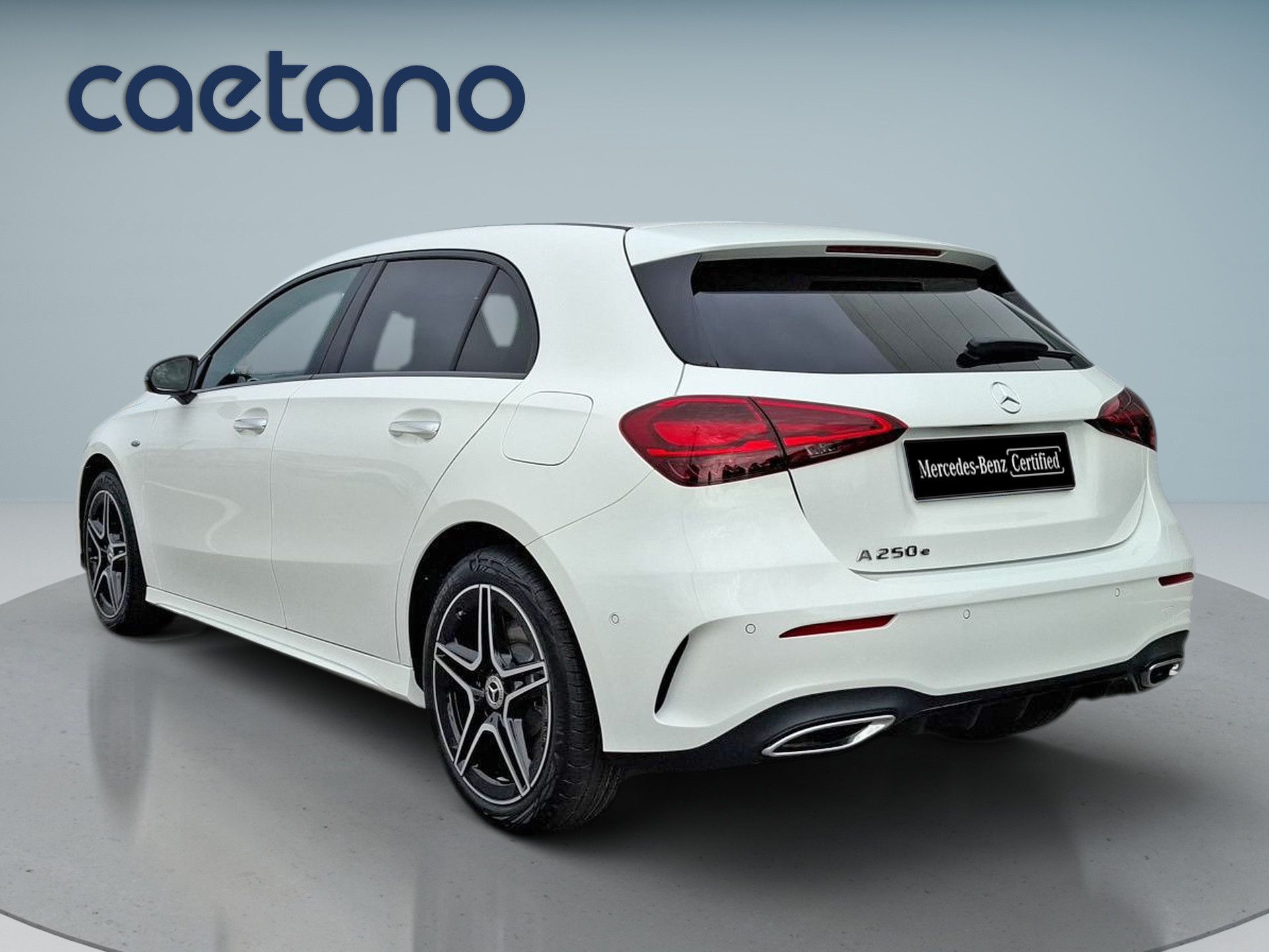 Mercedes-Benz Classe A 250 e com tecnologia EQ Auto — photo 4