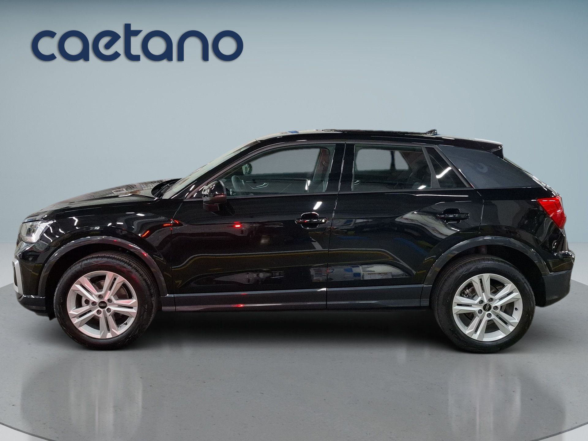 Audi Q2 30 TFSI Advance — photo 4