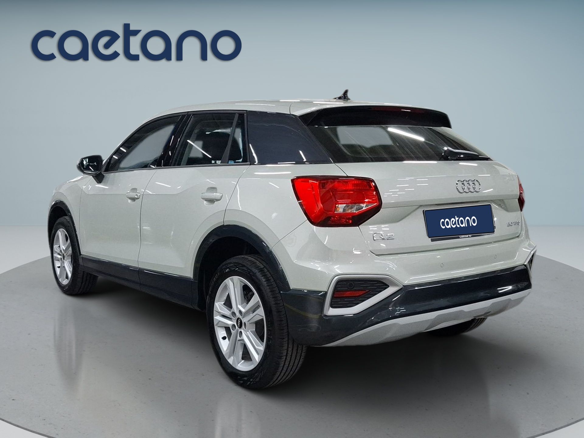 Audi Q2 30 TFSI Advance — photo 2
