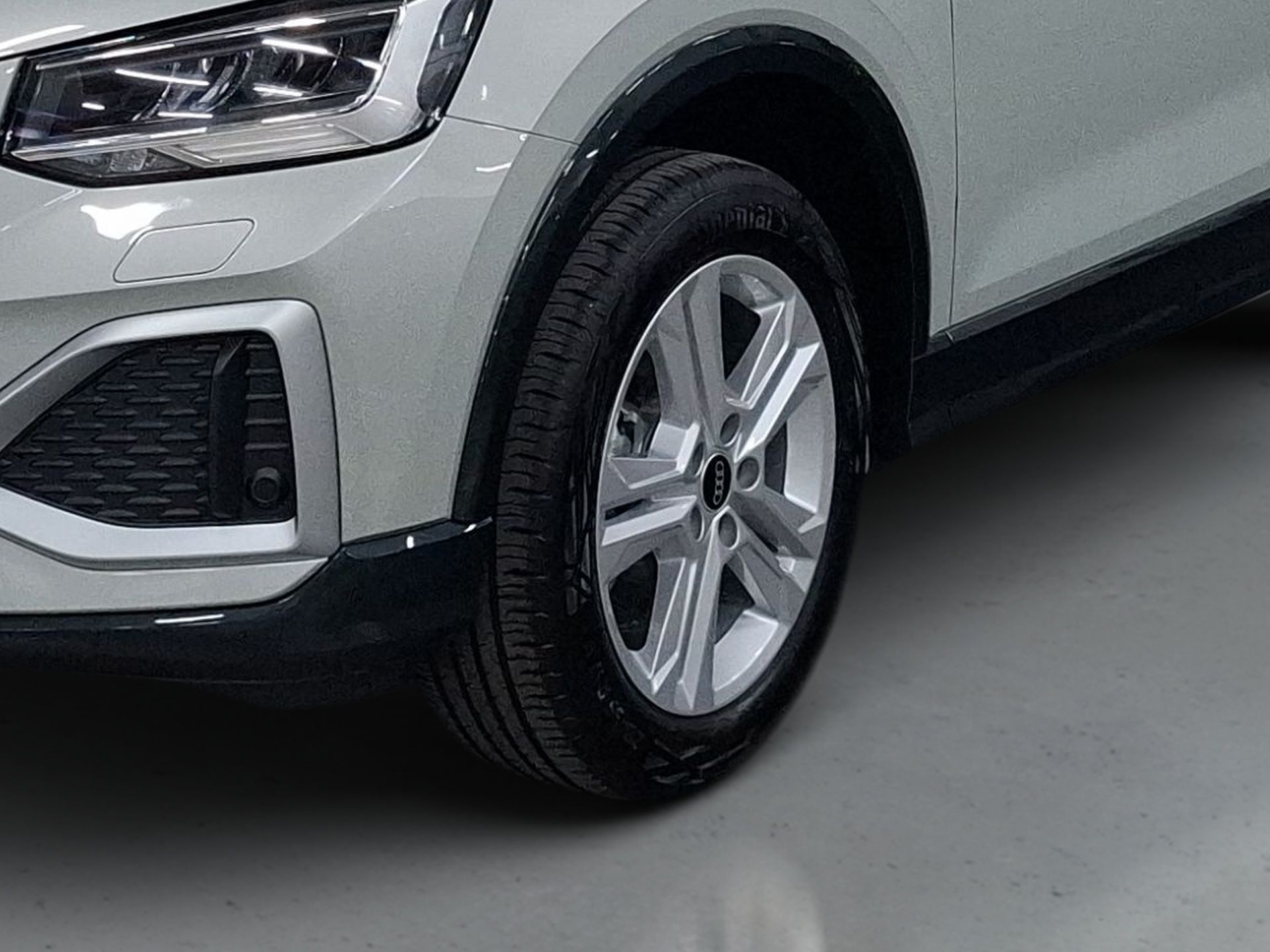 Audi Q2 30 TFSI Advance — photo 3
