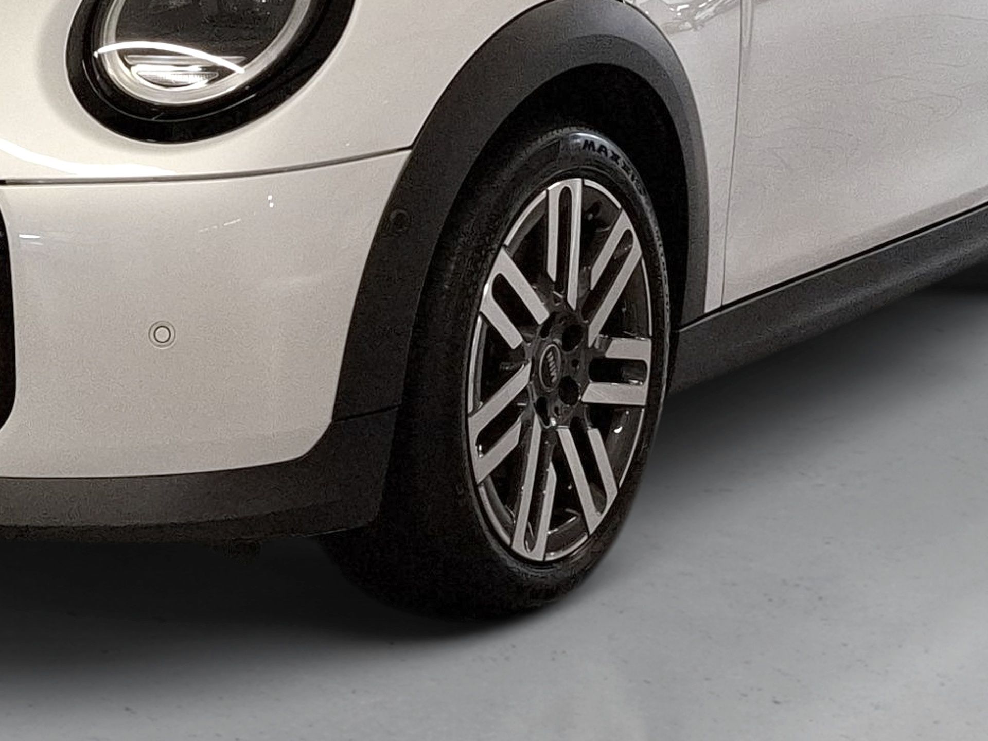 MINI Cooper 1.5 C — photo 5