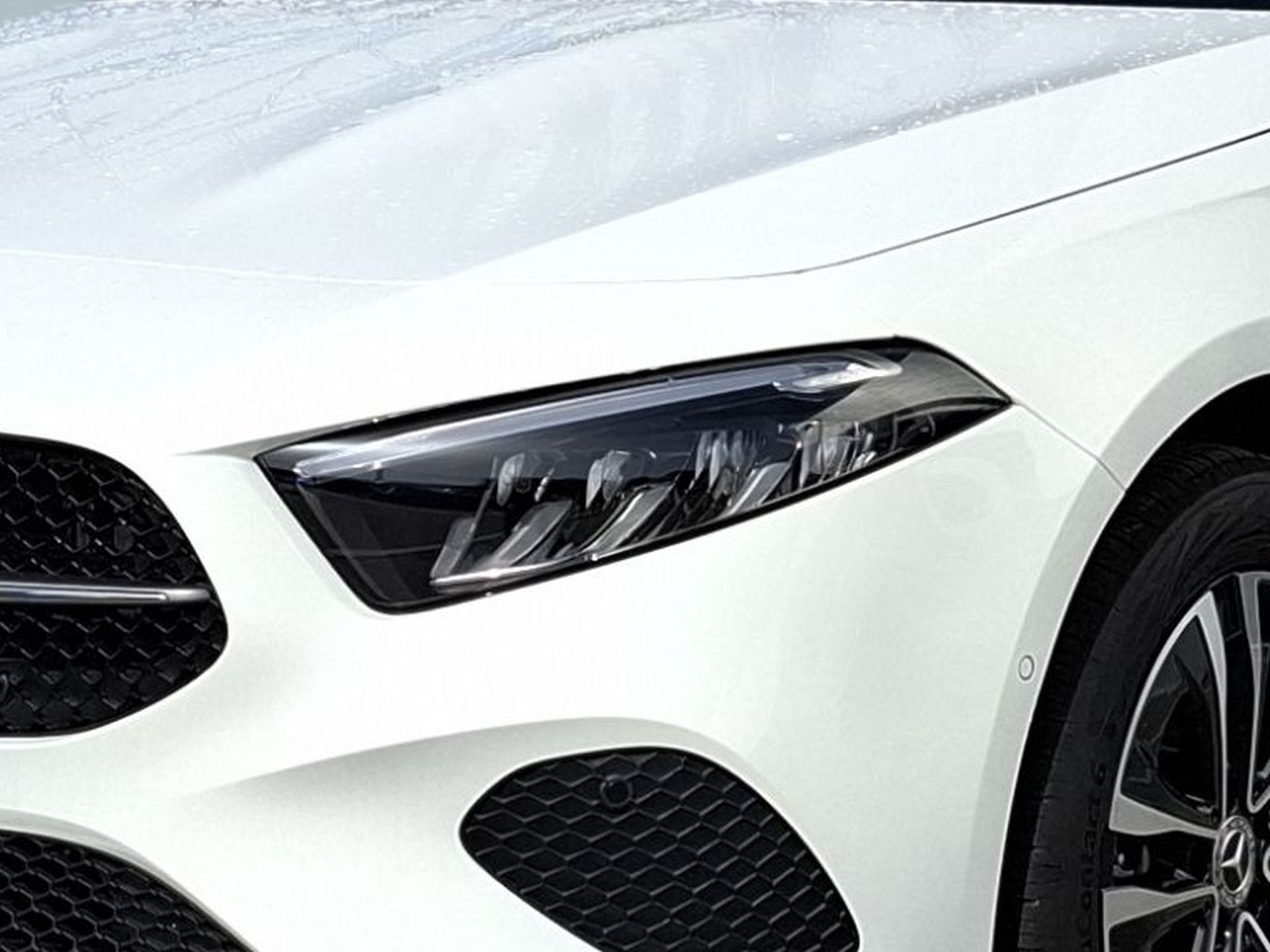 Mercedes-Benz Classe A 250 e com tecnologia EQ Auto — photo 3