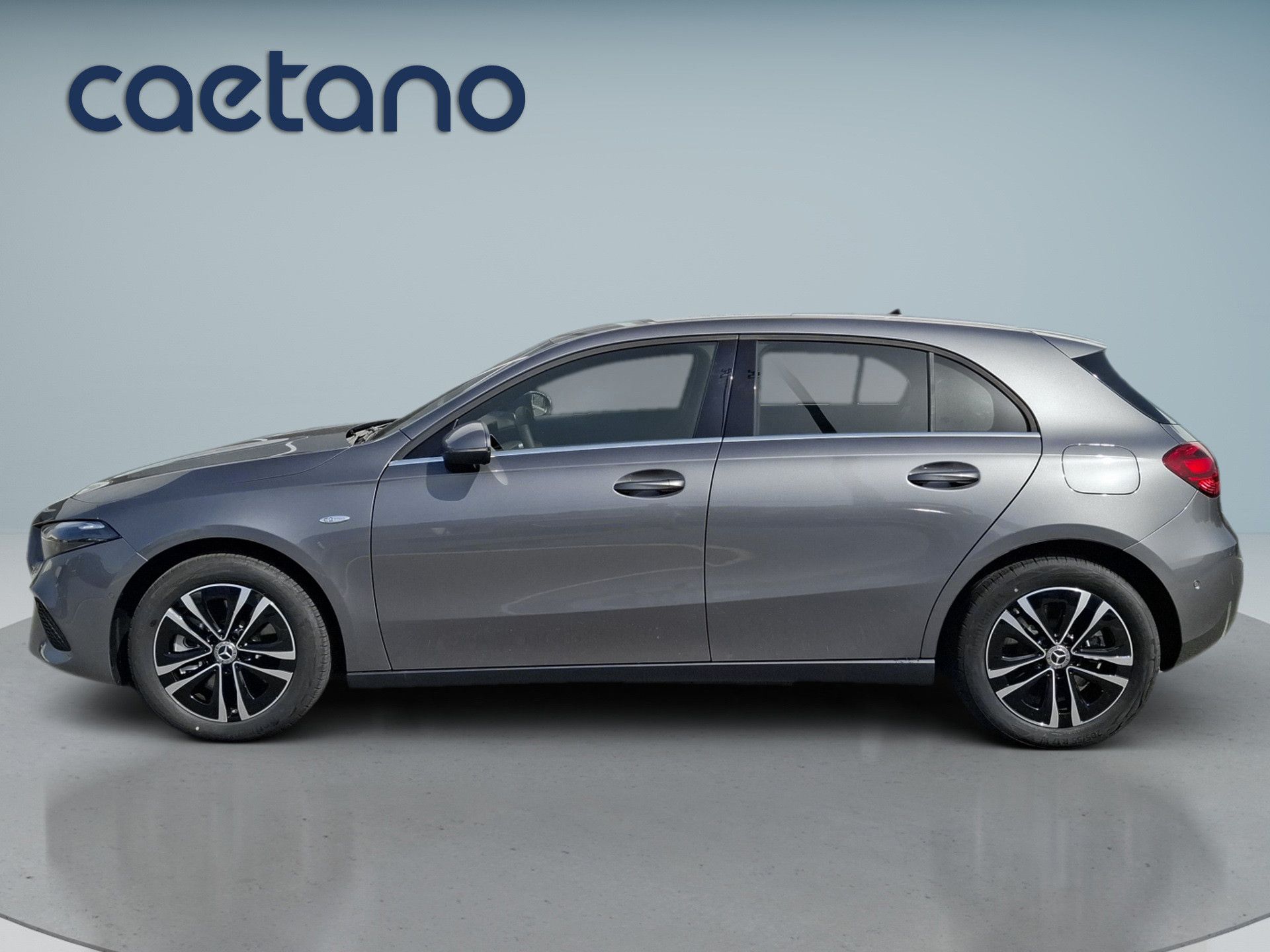 Mercedes-Benz Classe A 250 e com tecnologia EQ Auto — photo 4