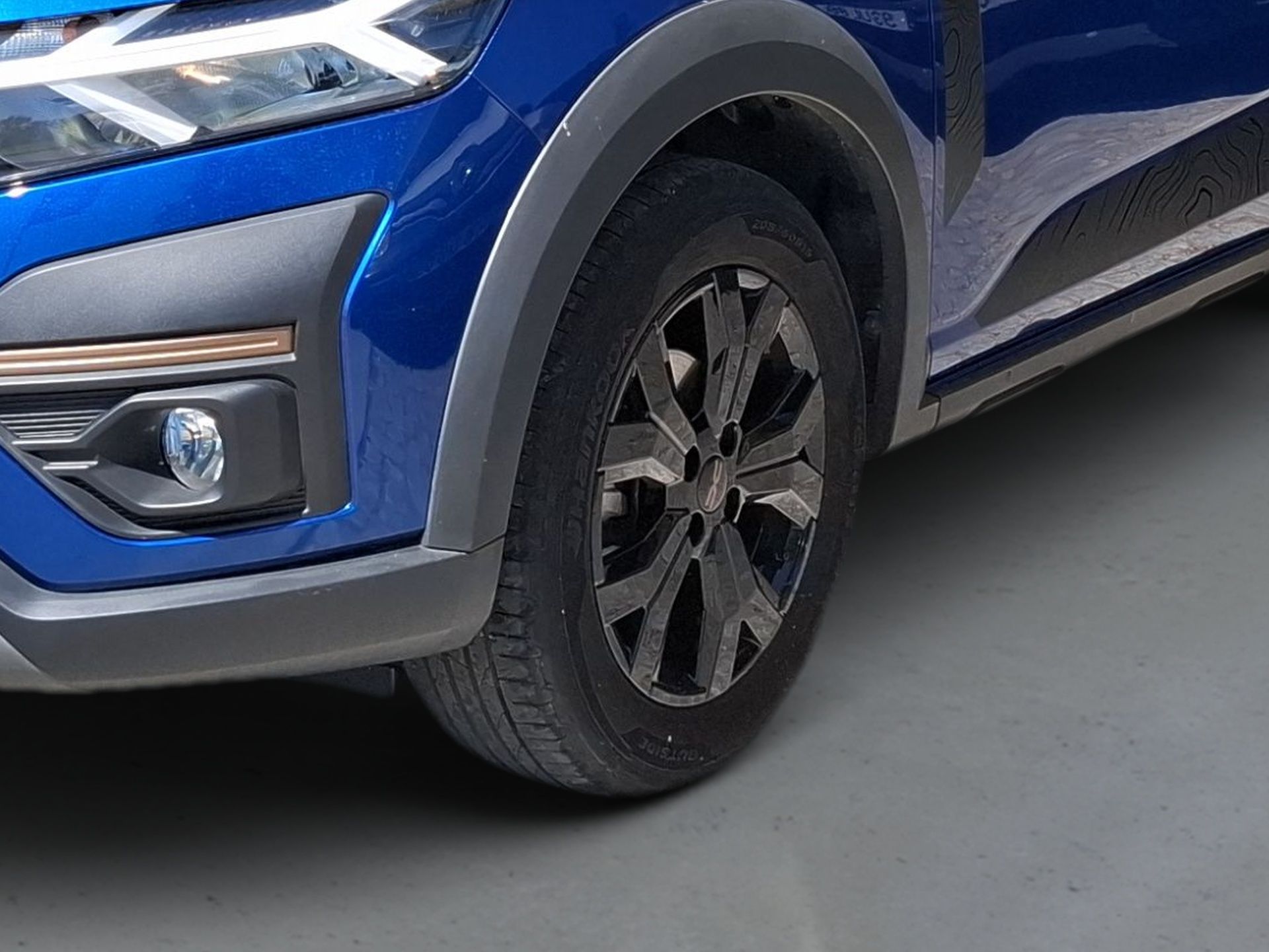 Dacia Sandero TCe 90 Stepway Extreme — photo 5