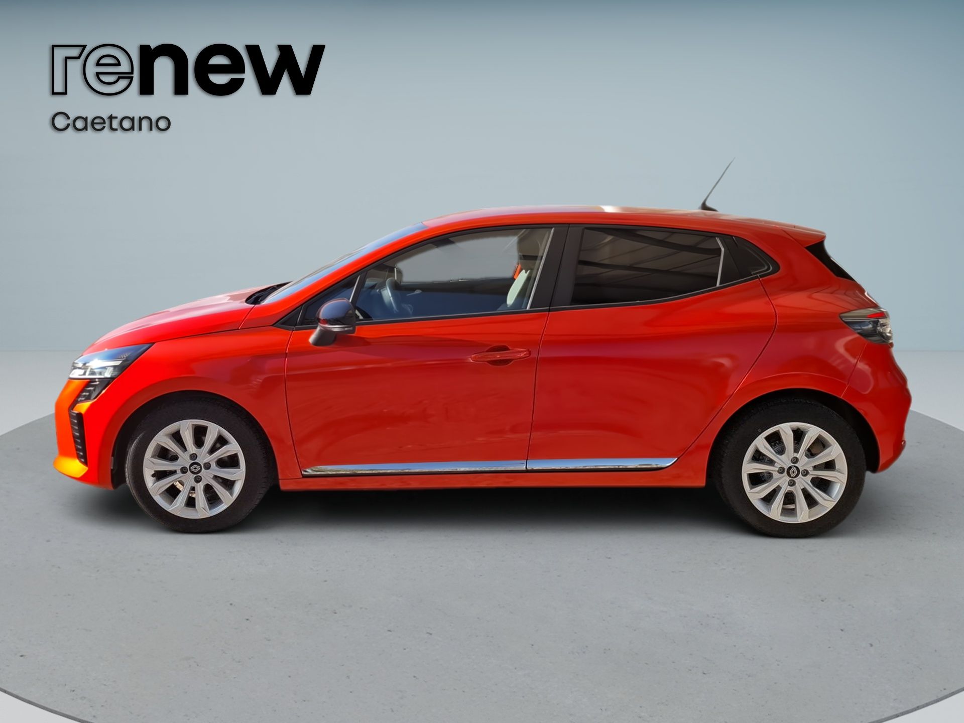 Renault Clio TCe 90 Evolution — photo 4