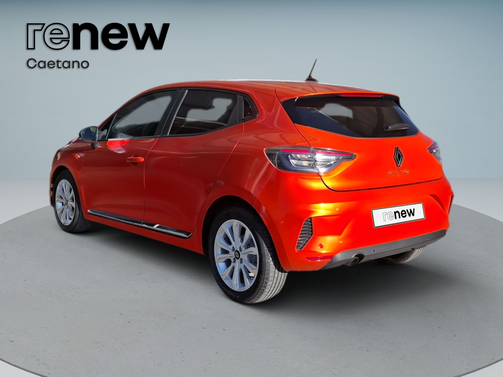 Renault Clio TCe 90 Evolution — photo 5