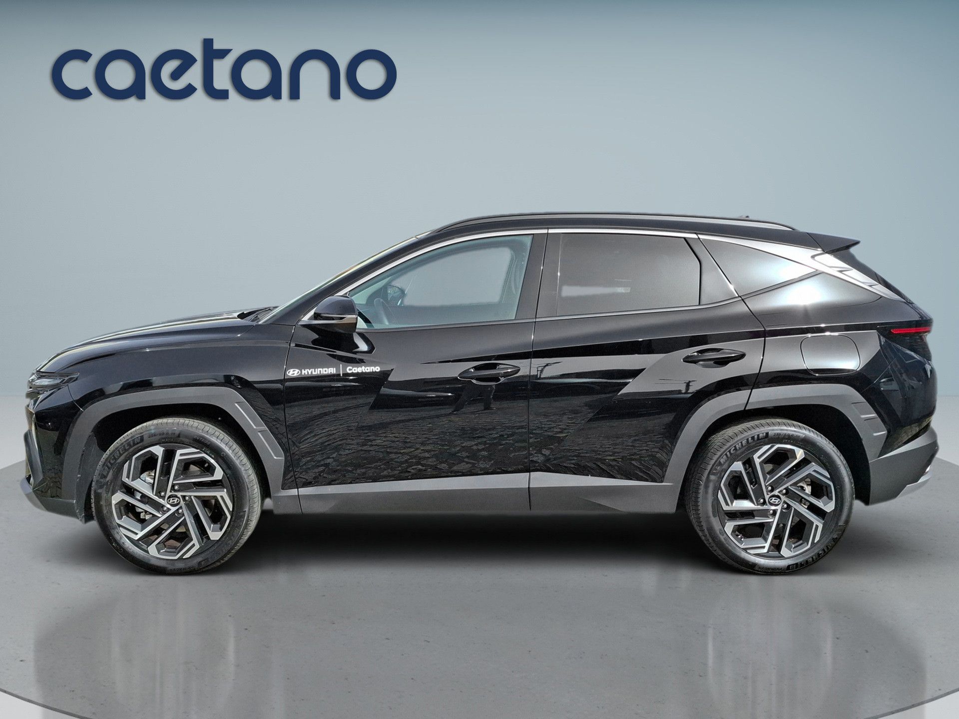 Hyundai Tucson PHEV 1.6 TGDI AT e-Vanguard MY25 — photo 3