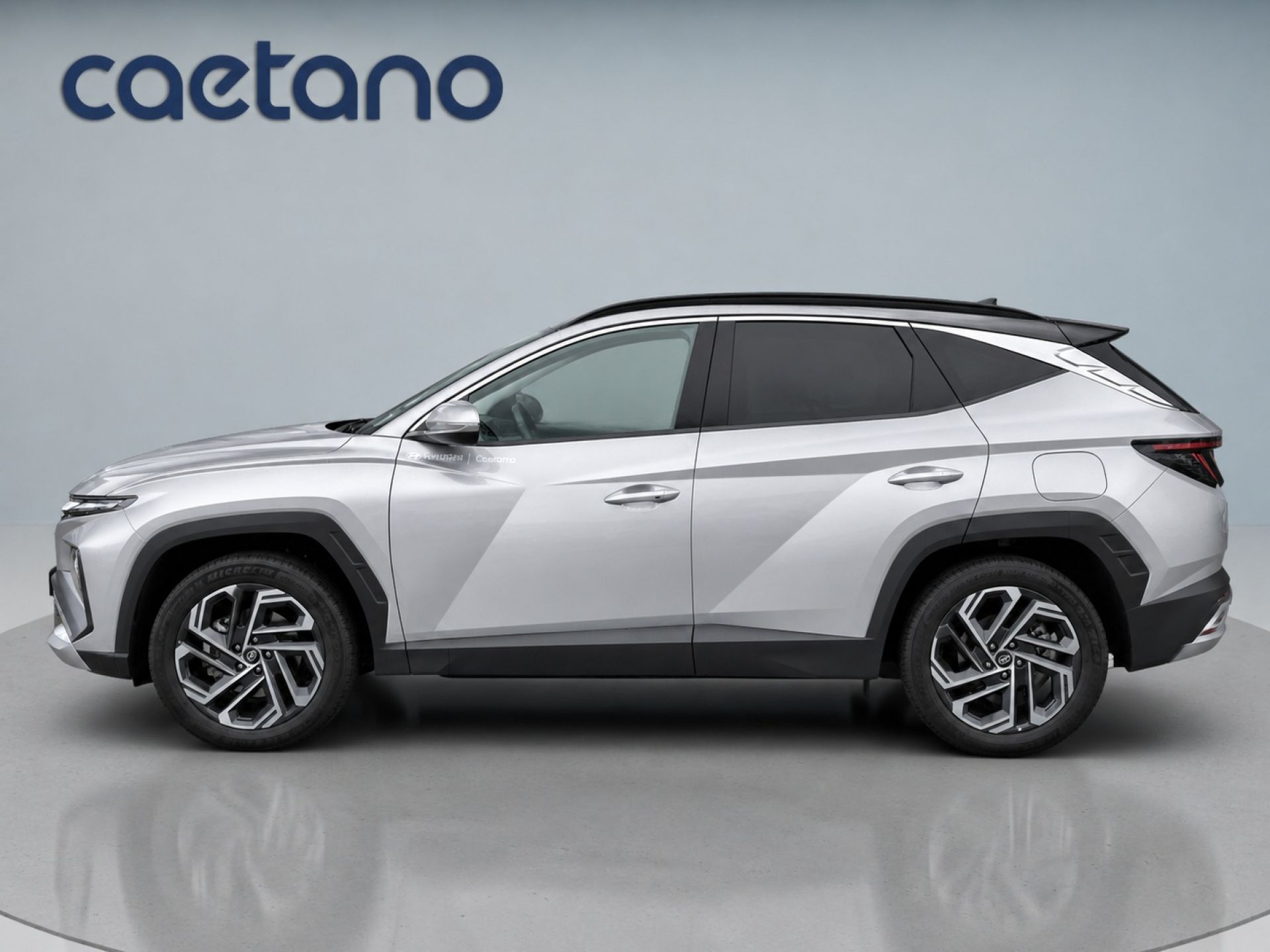 Hyundai Tucson PHEV 1.6 TGDI AT e-Vanguard + TT MY25 — photo 2