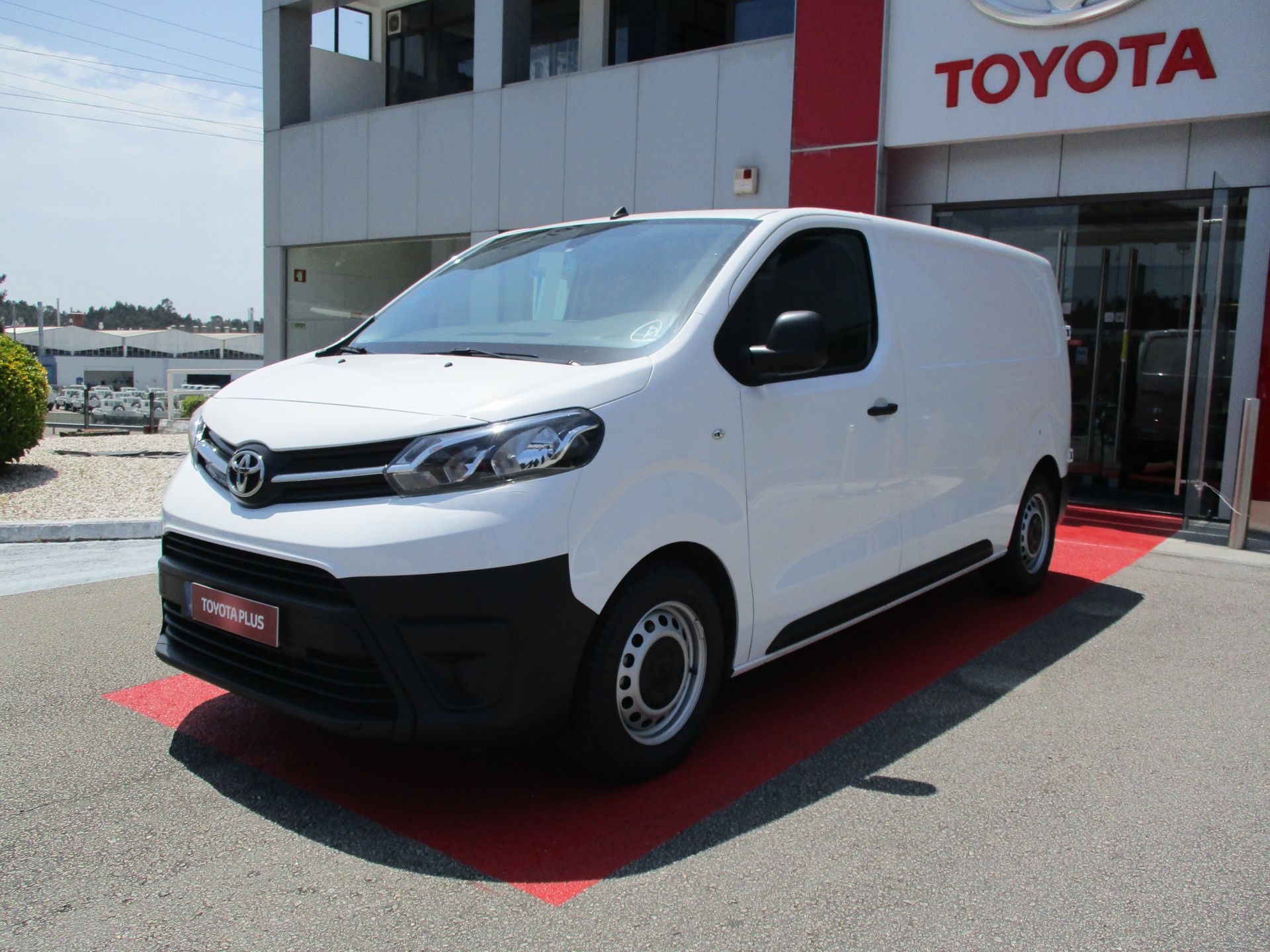 toyota proace van 2019