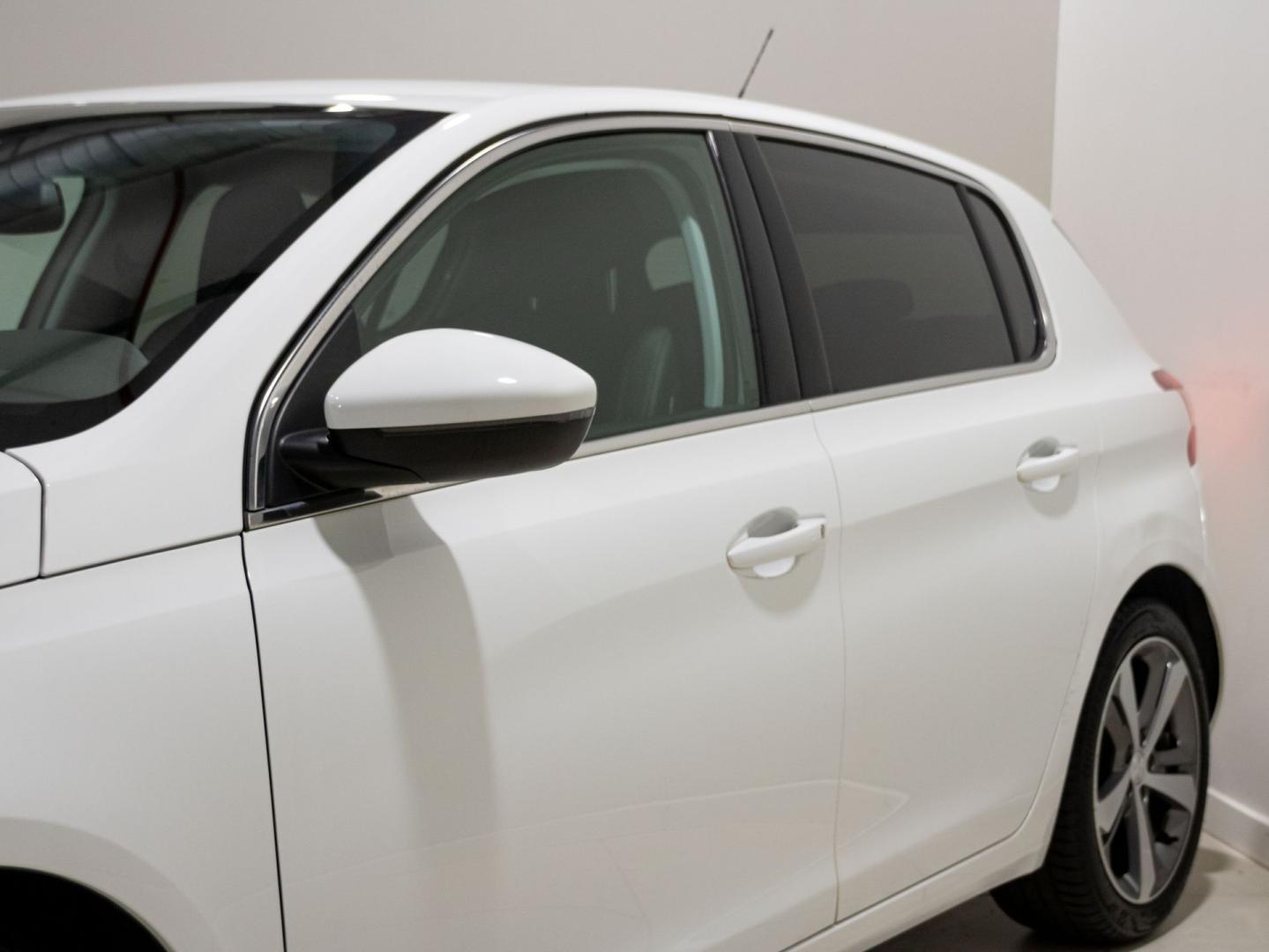 Peugeot 308 5p Allure 1.2 PureTech 81KW (110CV)