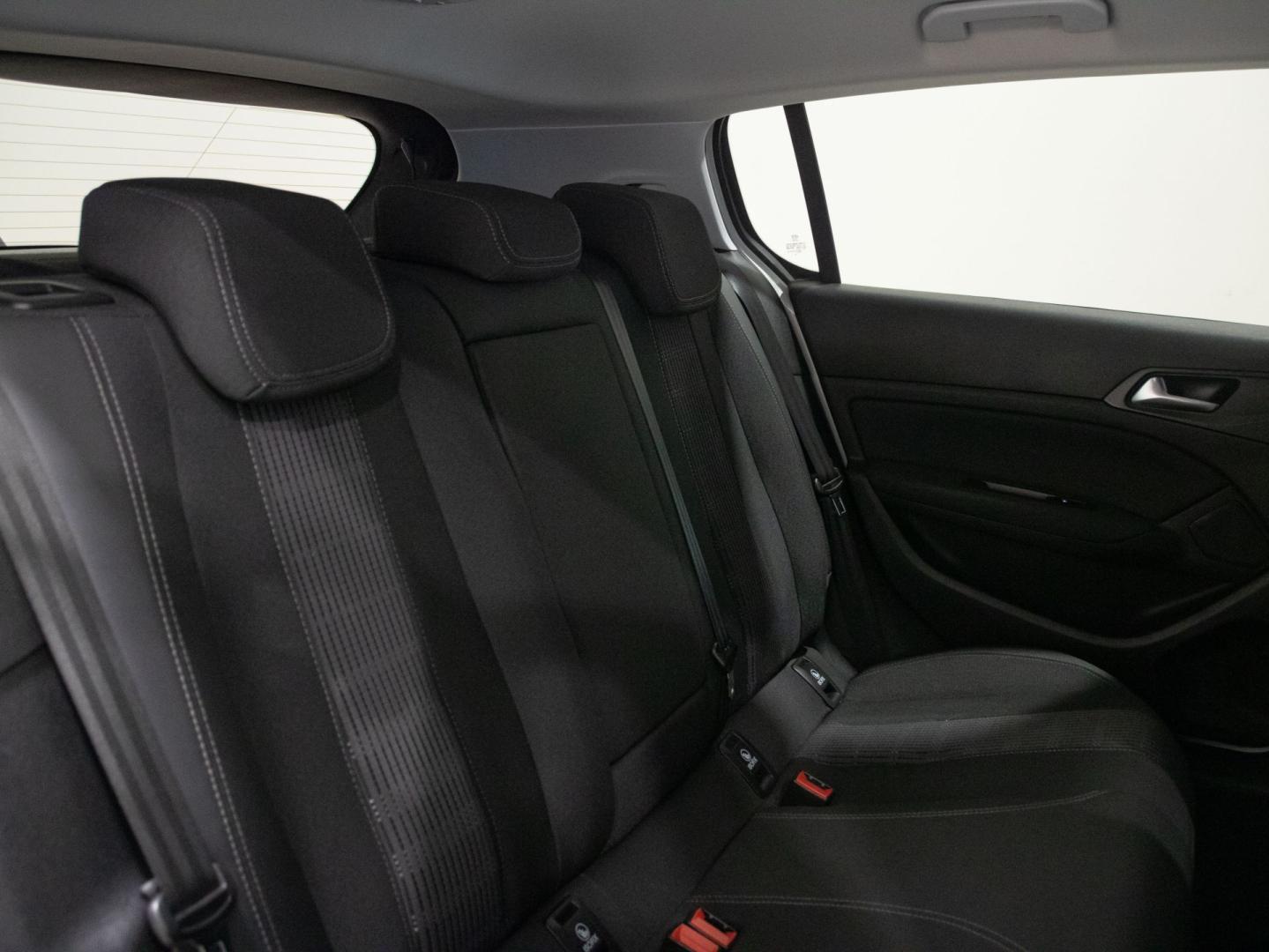 Peugeot 308 5p Allure 1.2 PureTech 81KW (110CV)