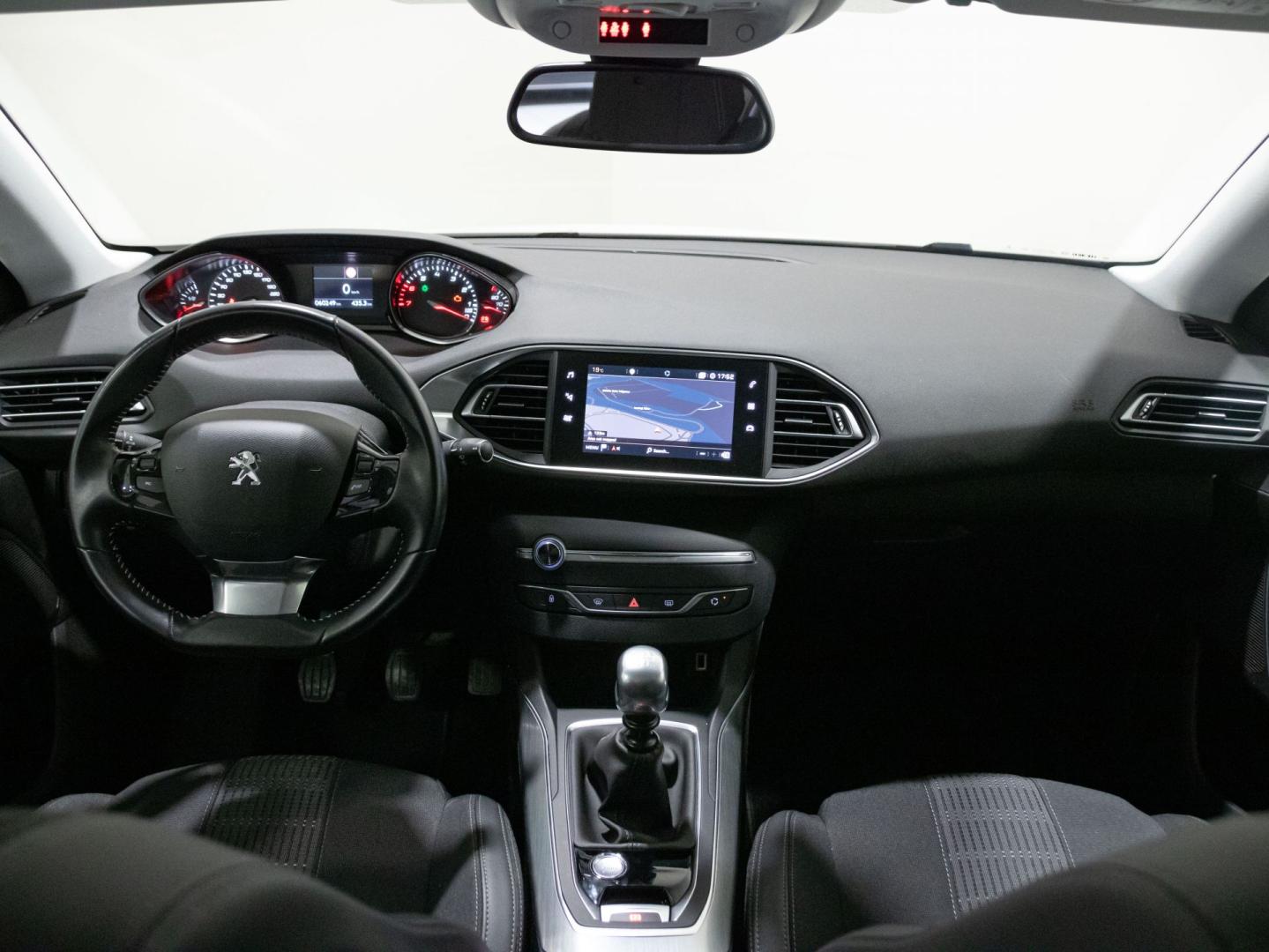 Peugeot 308 5p Allure 1.2 PureTech 81KW (110CV)