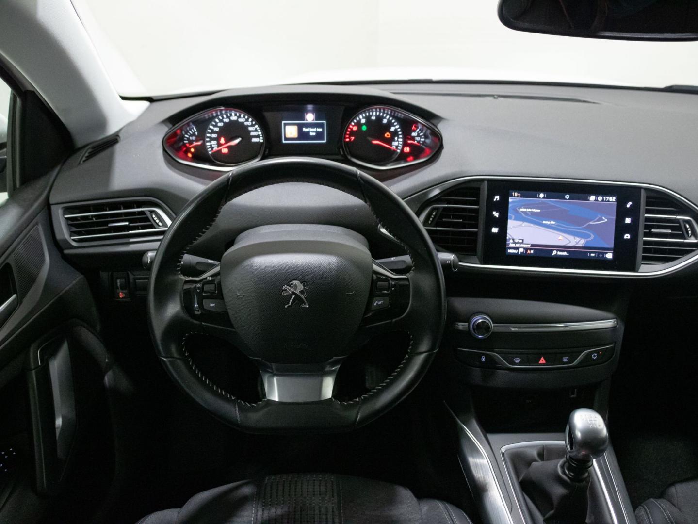 Peugeot 308 5p Allure 1.2 PureTech 81KW (110CV)