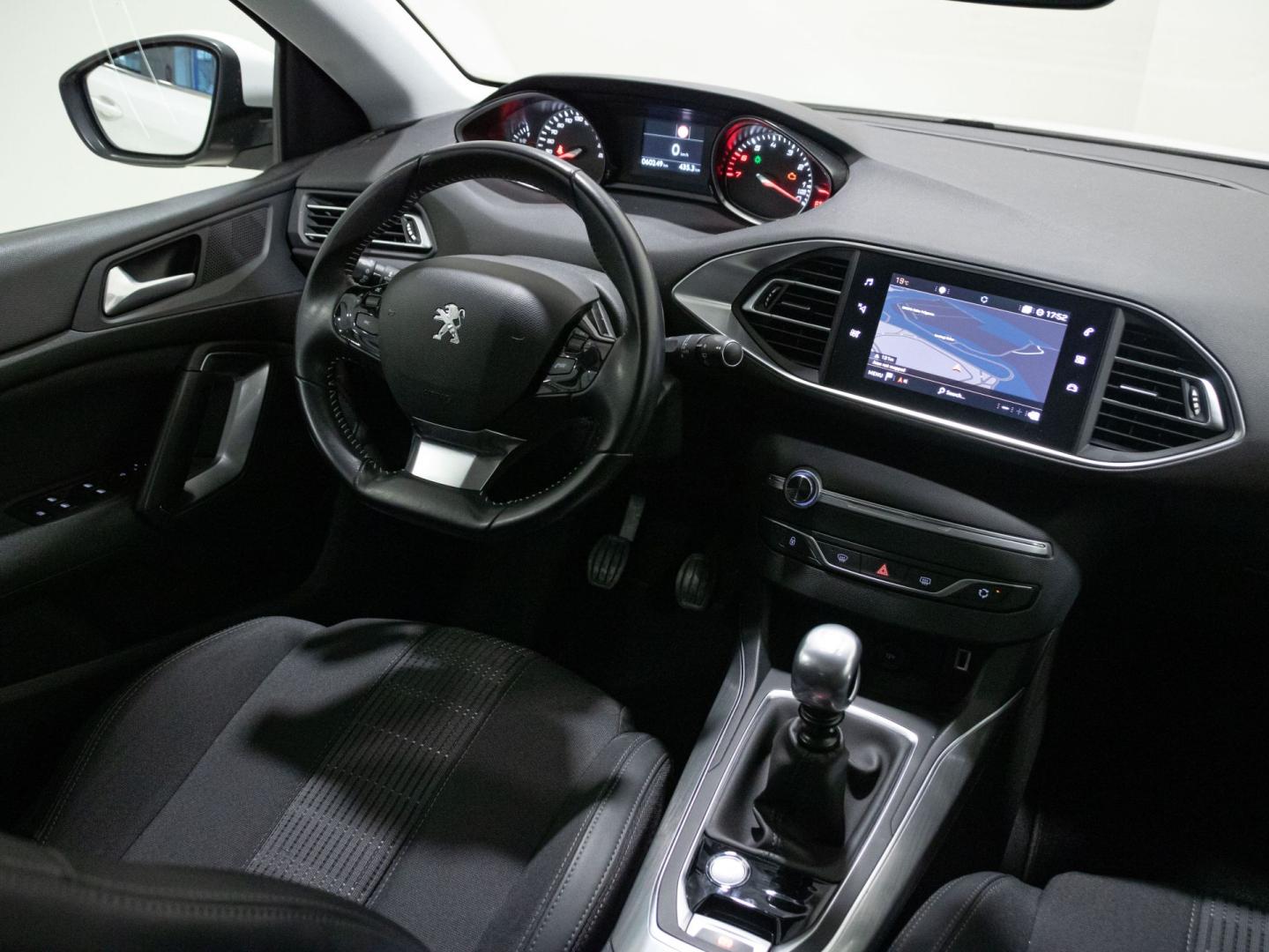 Peugeot 308 5p Allure 1.2 PureTech 81KW (110CV)