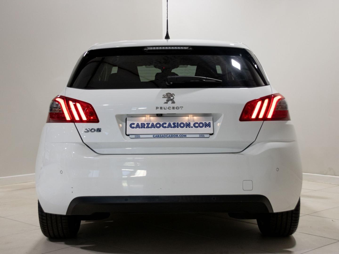 Peugeot 308 5p Allure 1.2 PureTech 81KW (110CV)