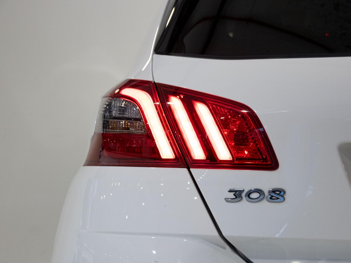 Peugeot 308 5p Allure 1.2 PureTech 81KW (110CV)