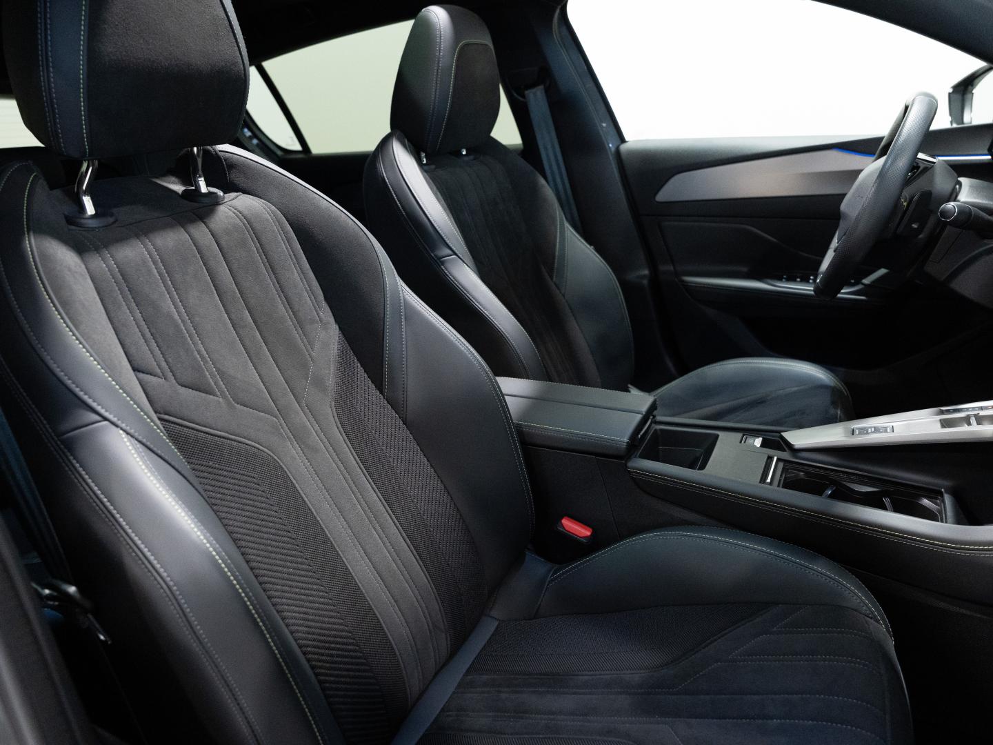 Peugeot 308 5P GT PureTech 130 S&S EAT8