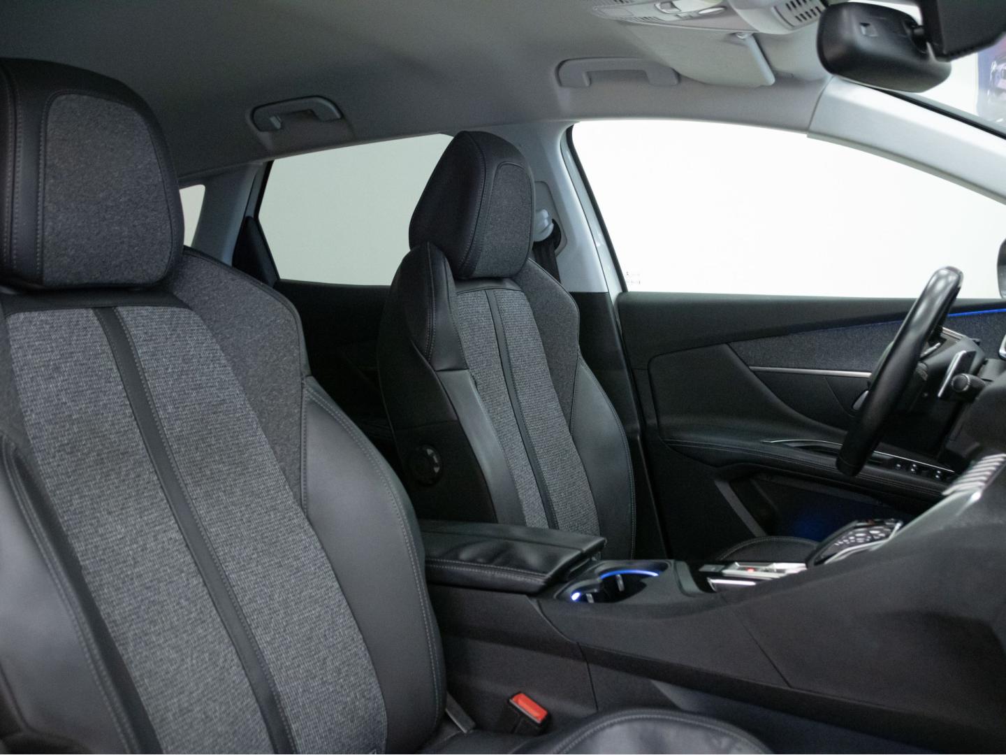 Peugeot 3008 1.5 BlueHDi 96kW (130CV) S&S Allure EAT8