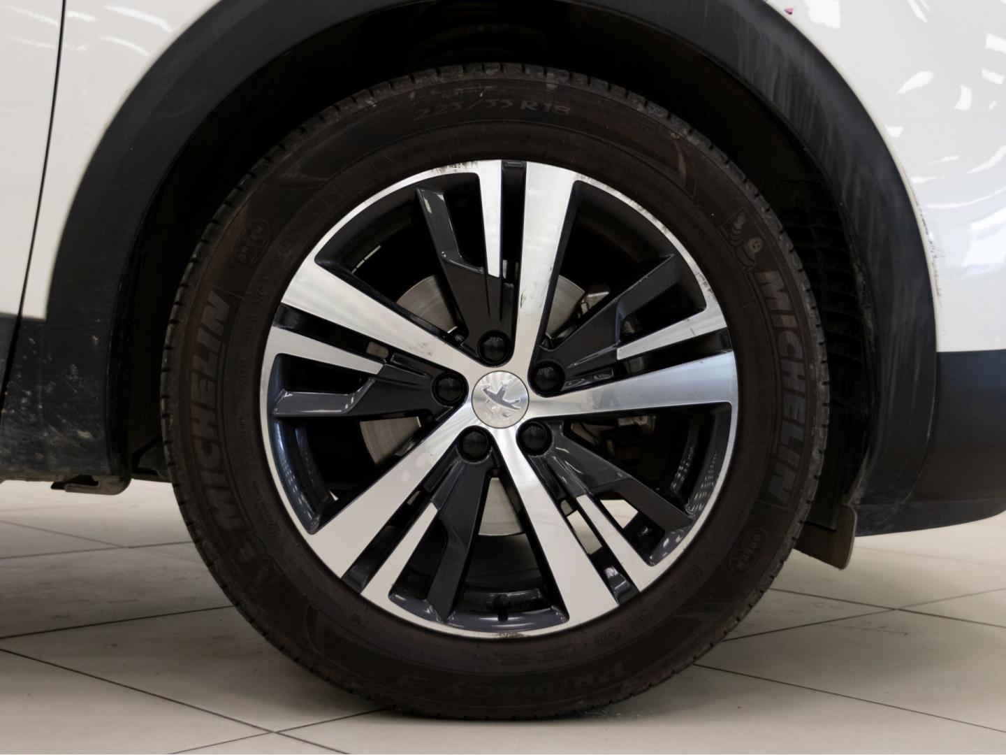 Peugeot 3008 1.5 BlueHDi 96kW (130CV) S&S Allure EAT8
