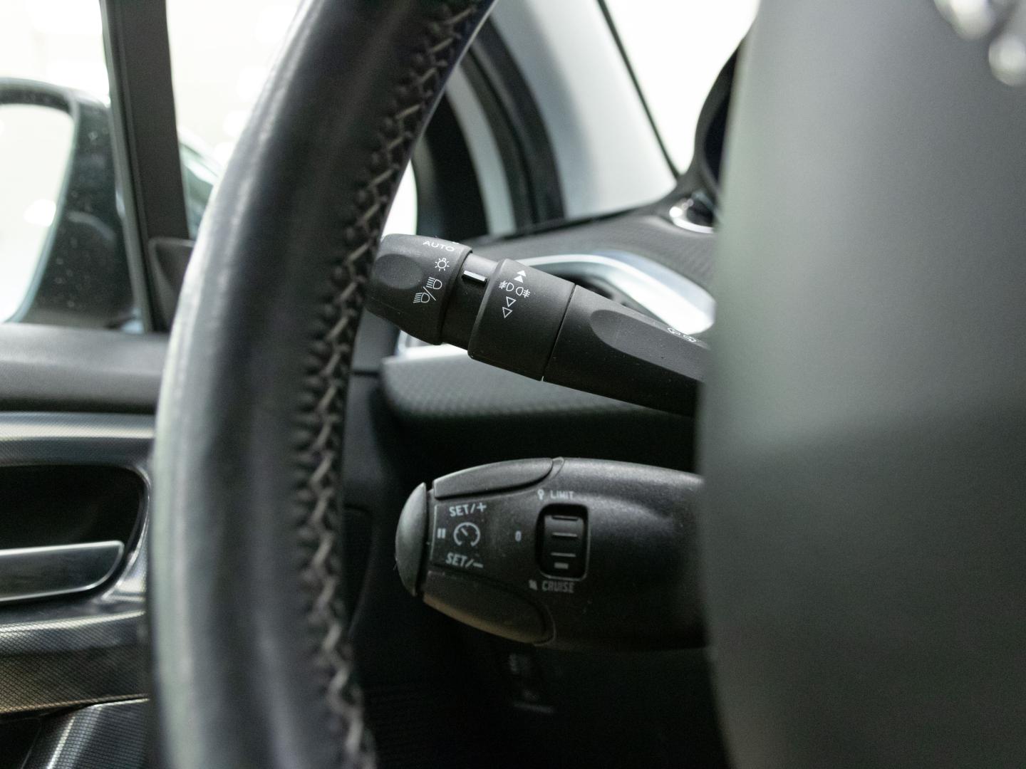 Peugeot 2008 Allure 1.2 PureTech 81KW (110CV)S&S EAT6