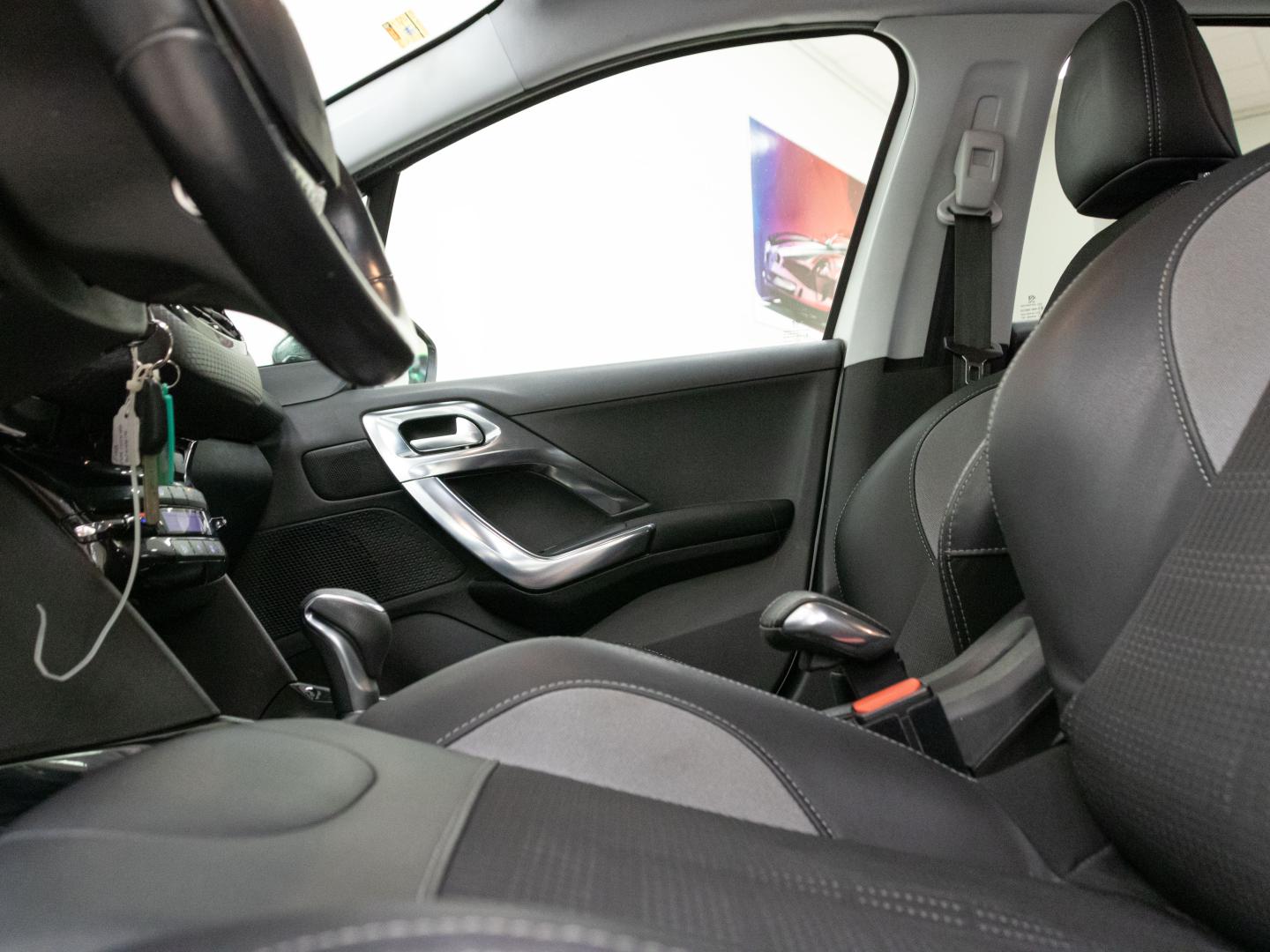 Peugeot 2008 Allure 1.2 PureTech 81KW (110CV)S&S EAT6