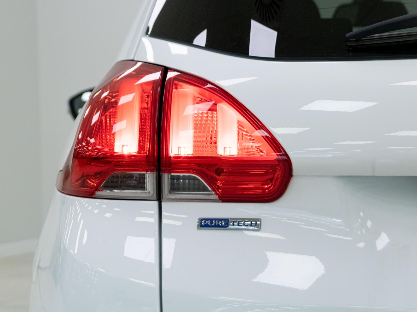 Peugeot 2008 Allure 1.2 PureTech 81KW (110CV)S&S EAT6