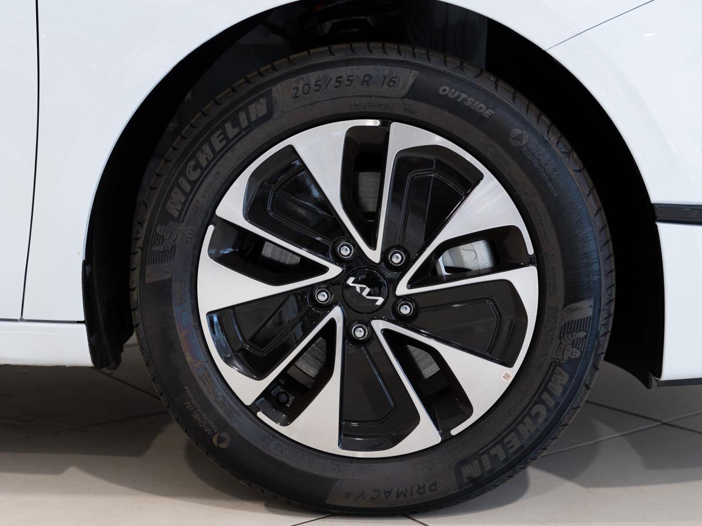 Kia Ceed 1.0 T-GDi 74kW (100CV) Concept