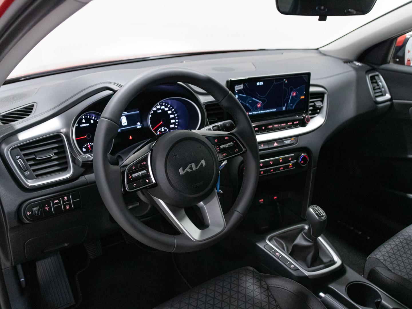 Kia Ceed 1.0 T-GDi 74kW (100CV) Concept