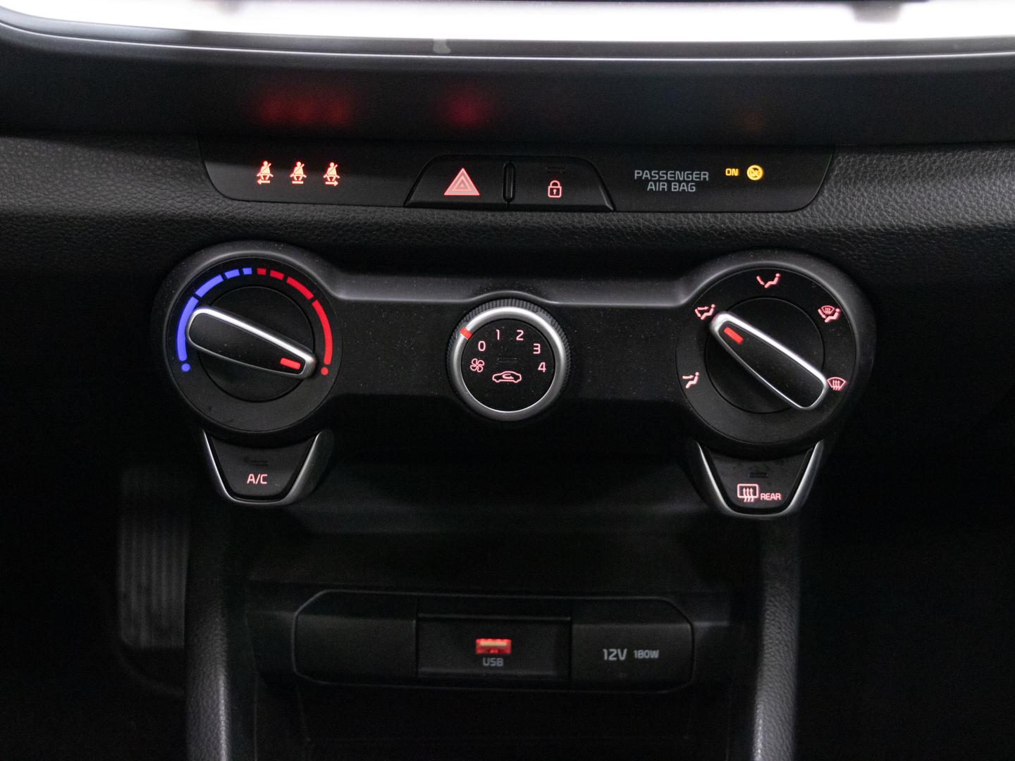 Kia Stonic 1.0 T-GDi 74kW (100CV) MHEV MT Concept