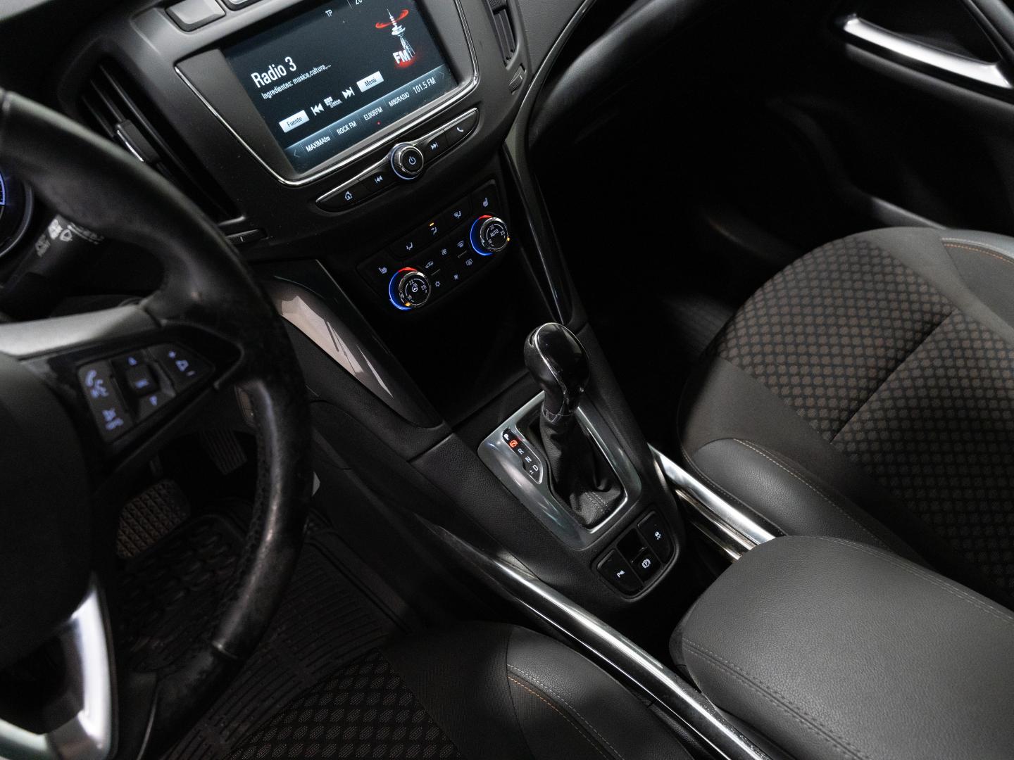 Opel Zafira Tourer 1.4 T 103kW (140CV) Excellence Auto 17