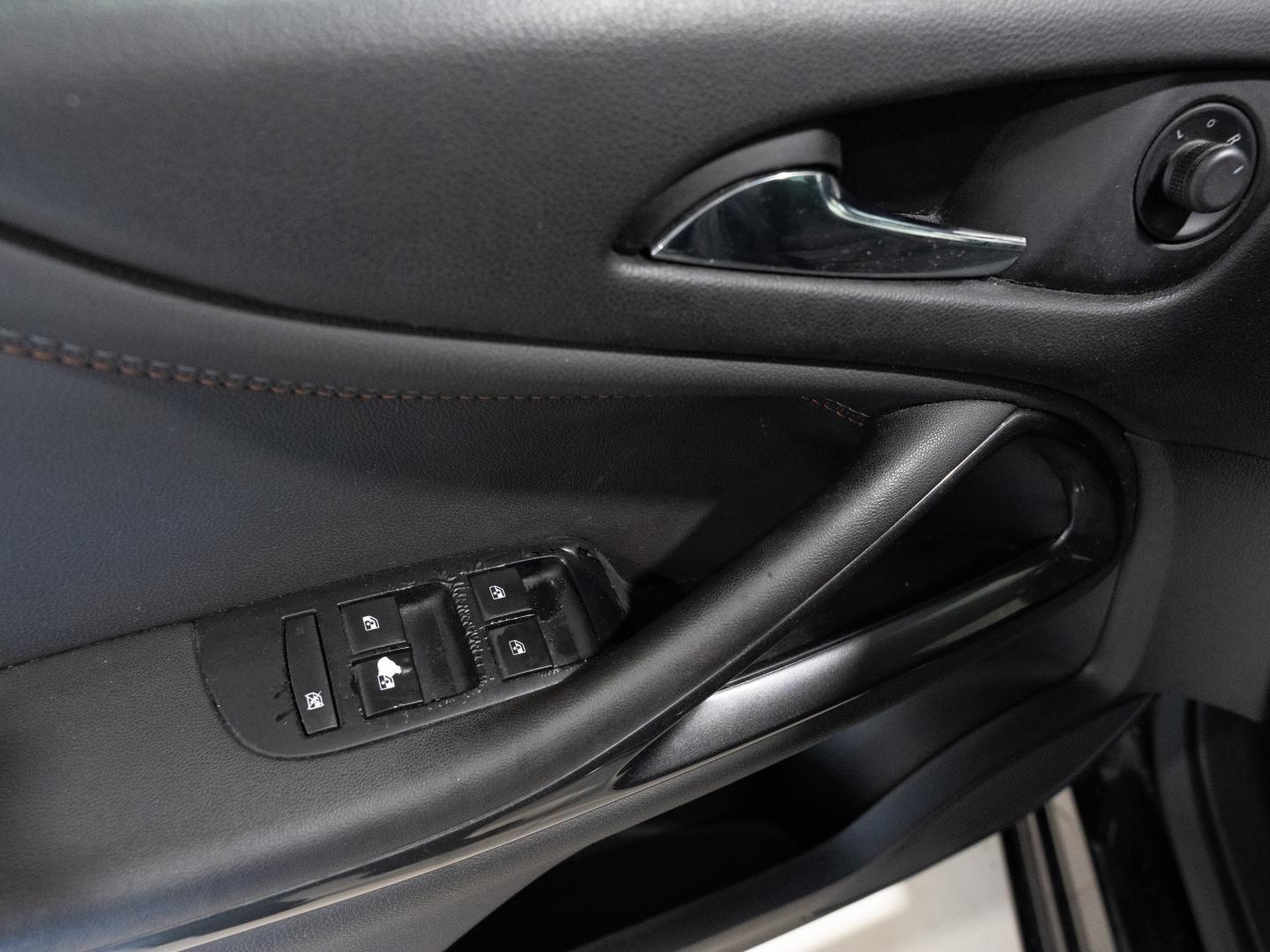 Opel Zafira Tourer 1.4 T 103kW (140CV) Excellence Auto 17