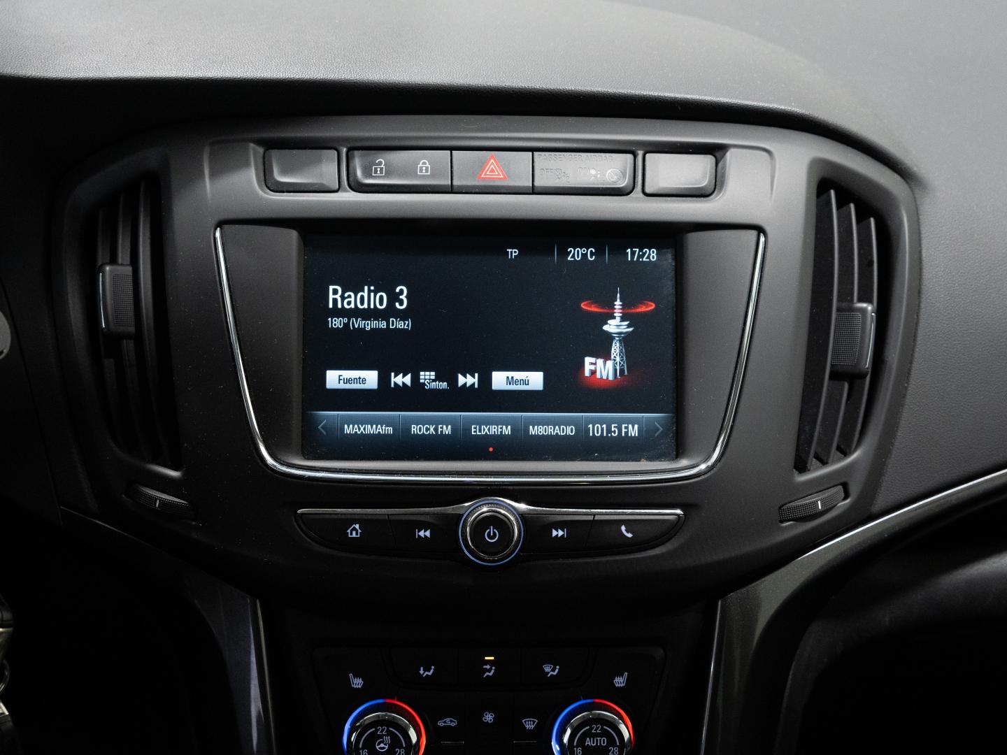 Opel Zafira Tourer 1.4 T 103kW (140CV) Excellence Auto 17